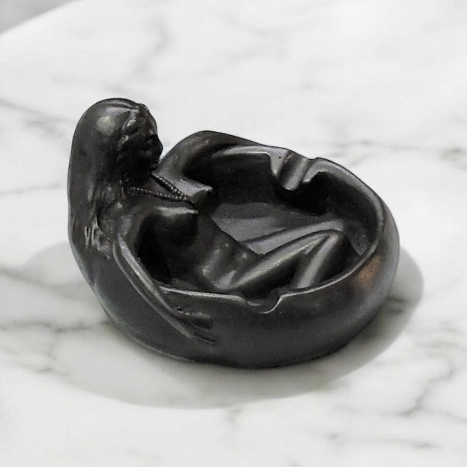 smvdt Black Polyresin Ashtray-picture-11