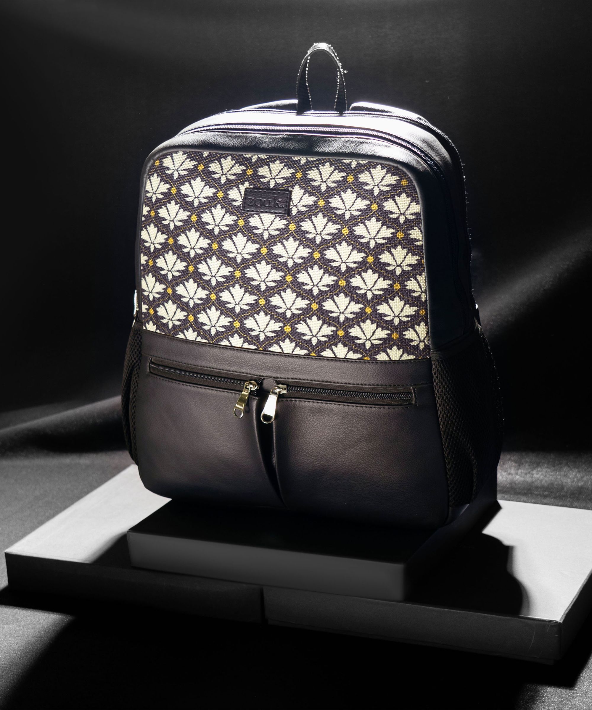 16.5 L Laptop Backpack Bidri Kaiser Office Backpack-image-25