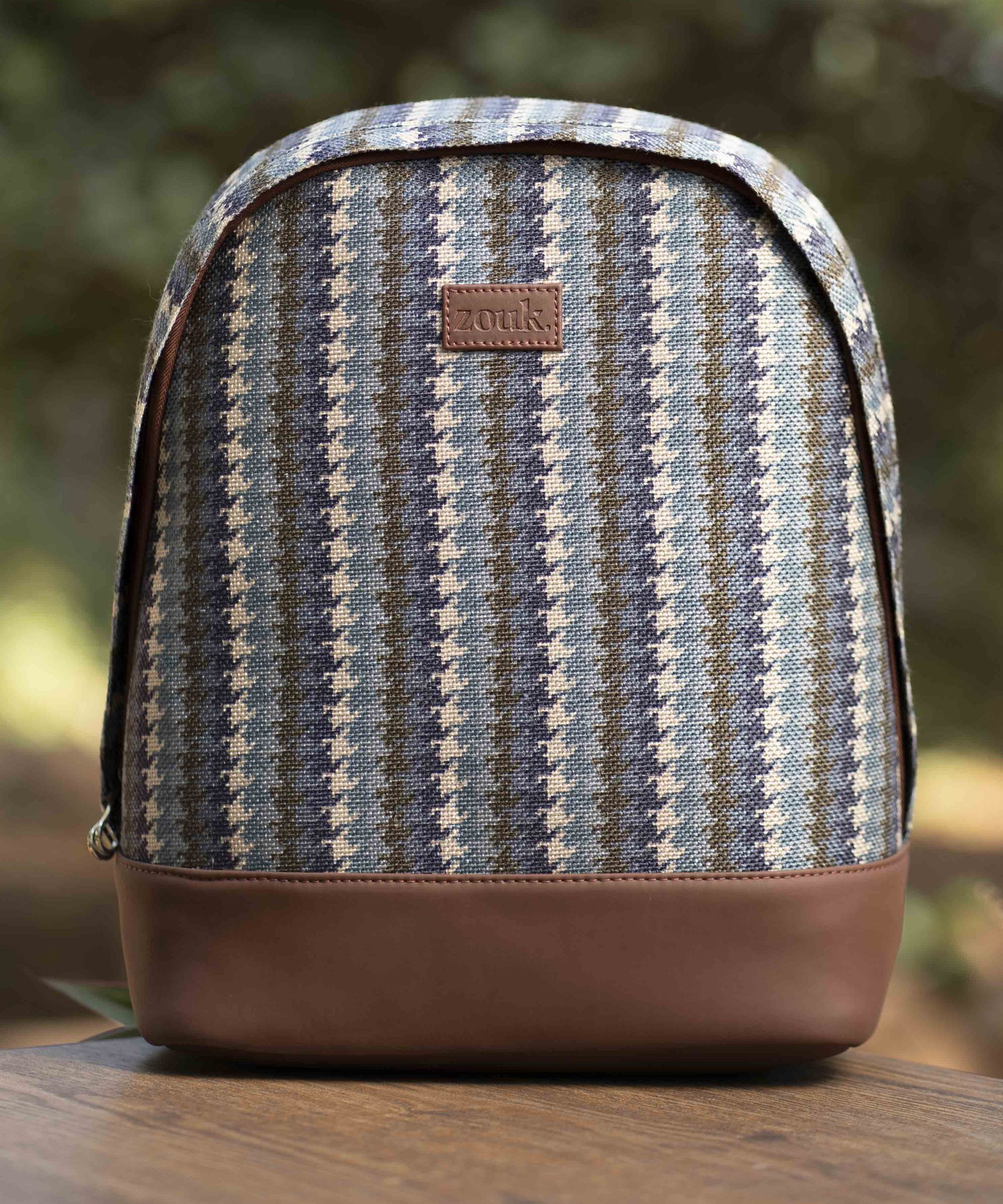 zouk Small 12 L Backpack Bombay Houndstooth Dome Daypack-picture-22