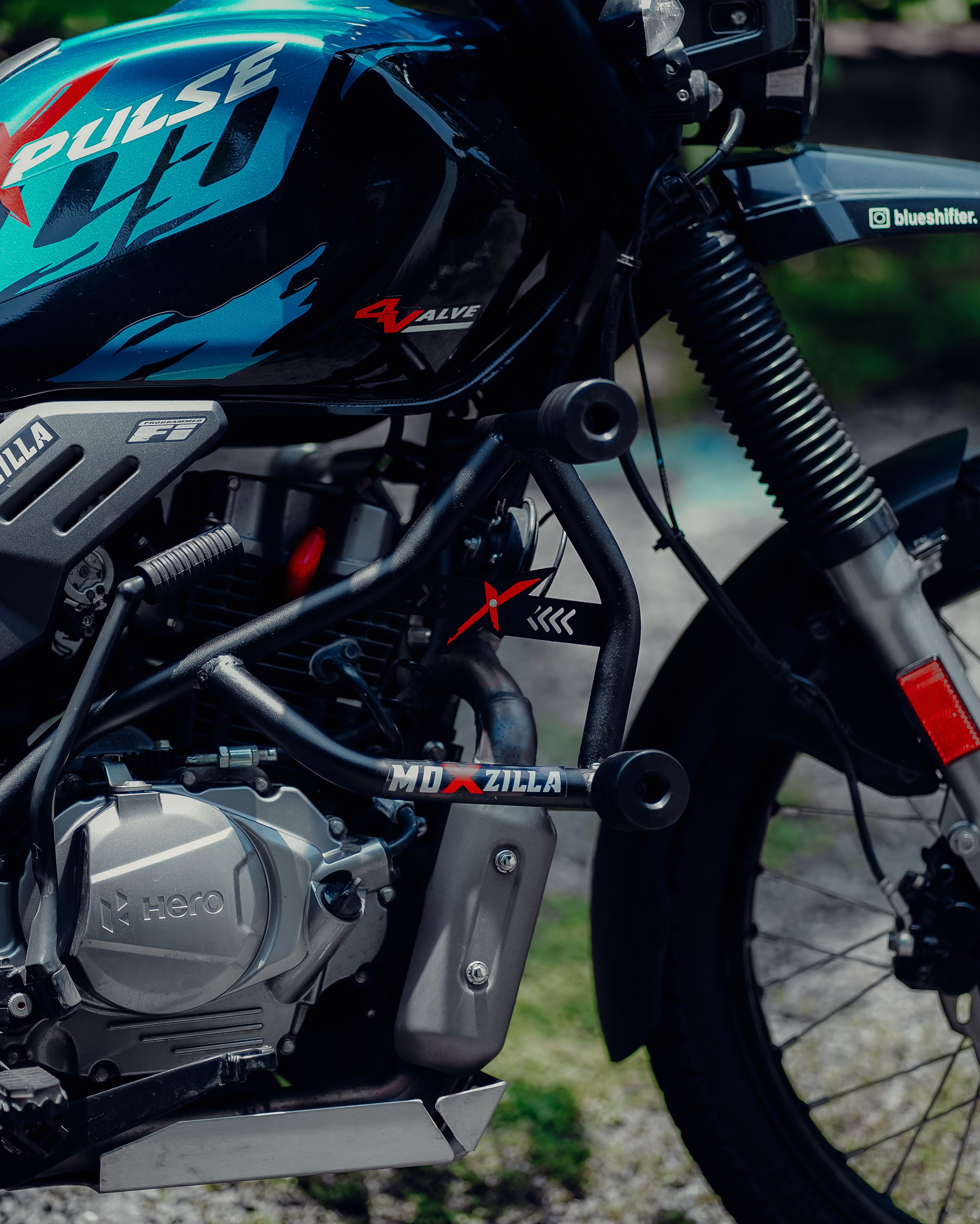 Xpulse 200 4V crash Guard with 4 Slider Black Bike Crash Guard