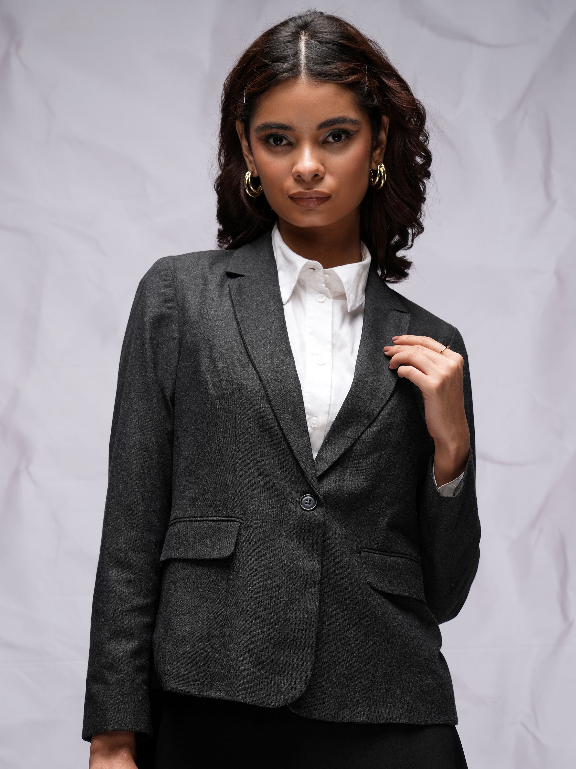 tokyo talkies Women Solid Single Breasted Casual Blazer-picture-17
