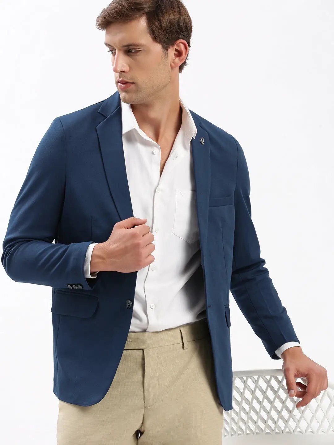 Men Solid Single Breasted Casual Blazer-image-42