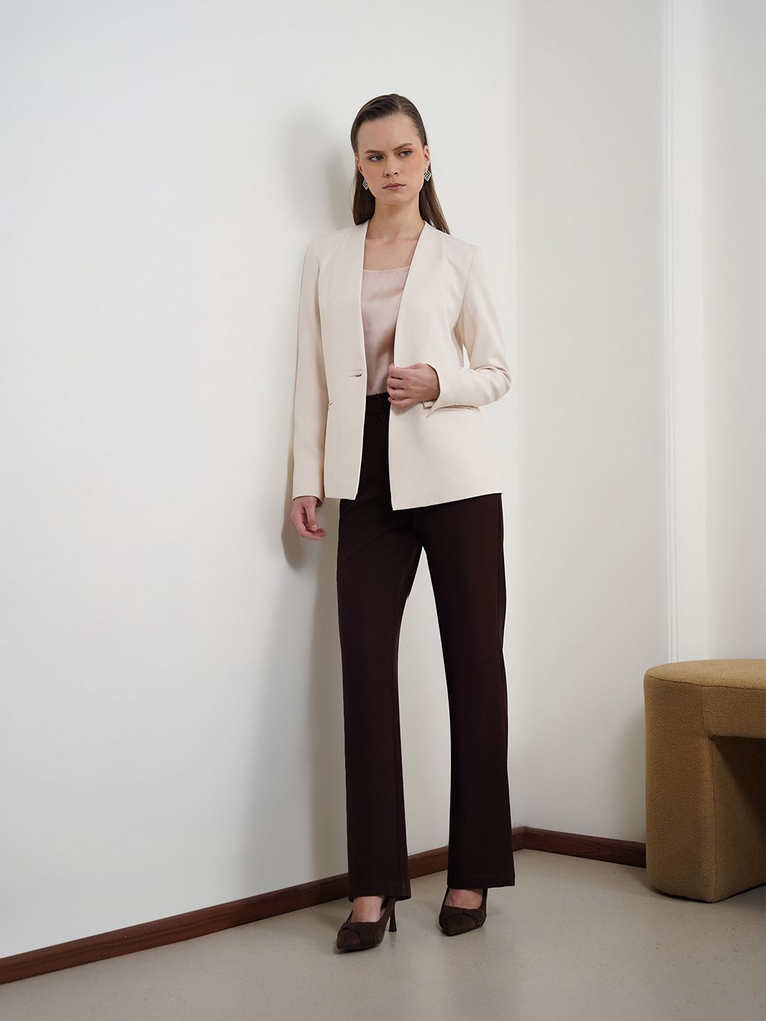 fable street Women Solid Single Breasted Formal Blazer-picture-14