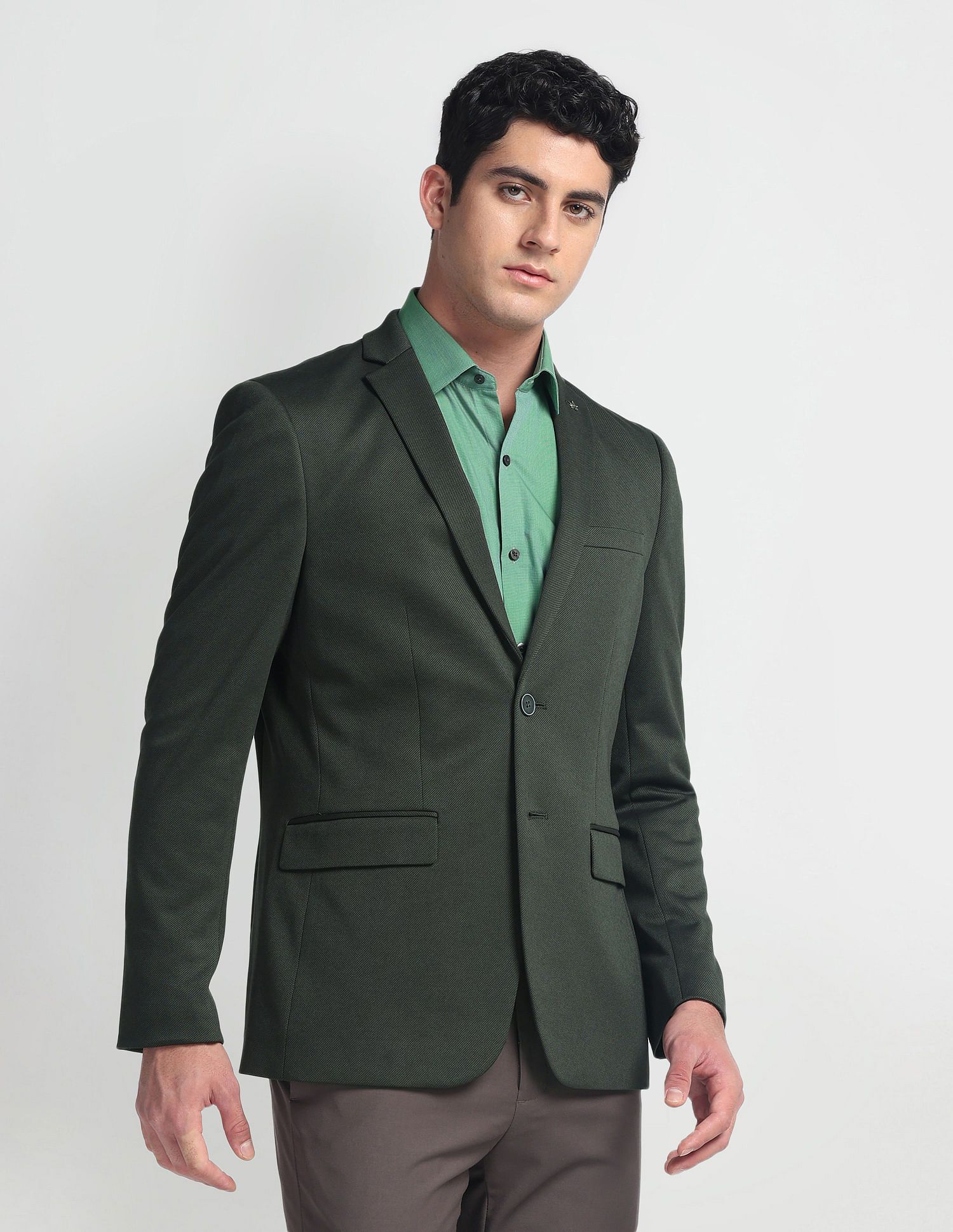 Men Solid Single Breasted Formal Blazer