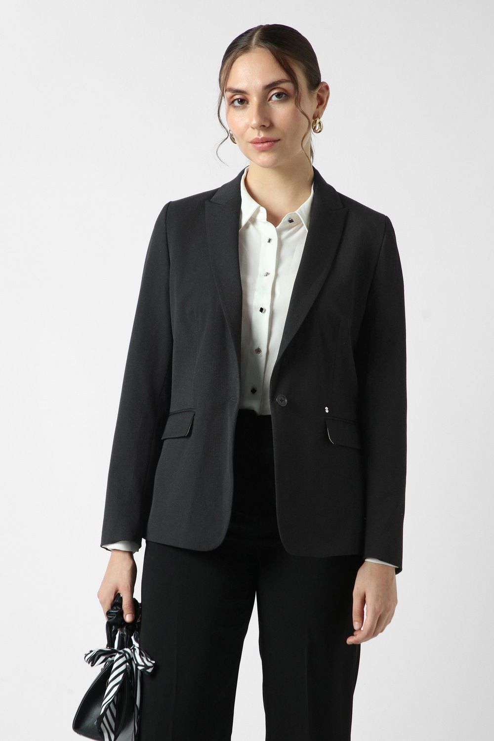 van heusen Women Solid Single Breasted Formal Blazer-picture-38