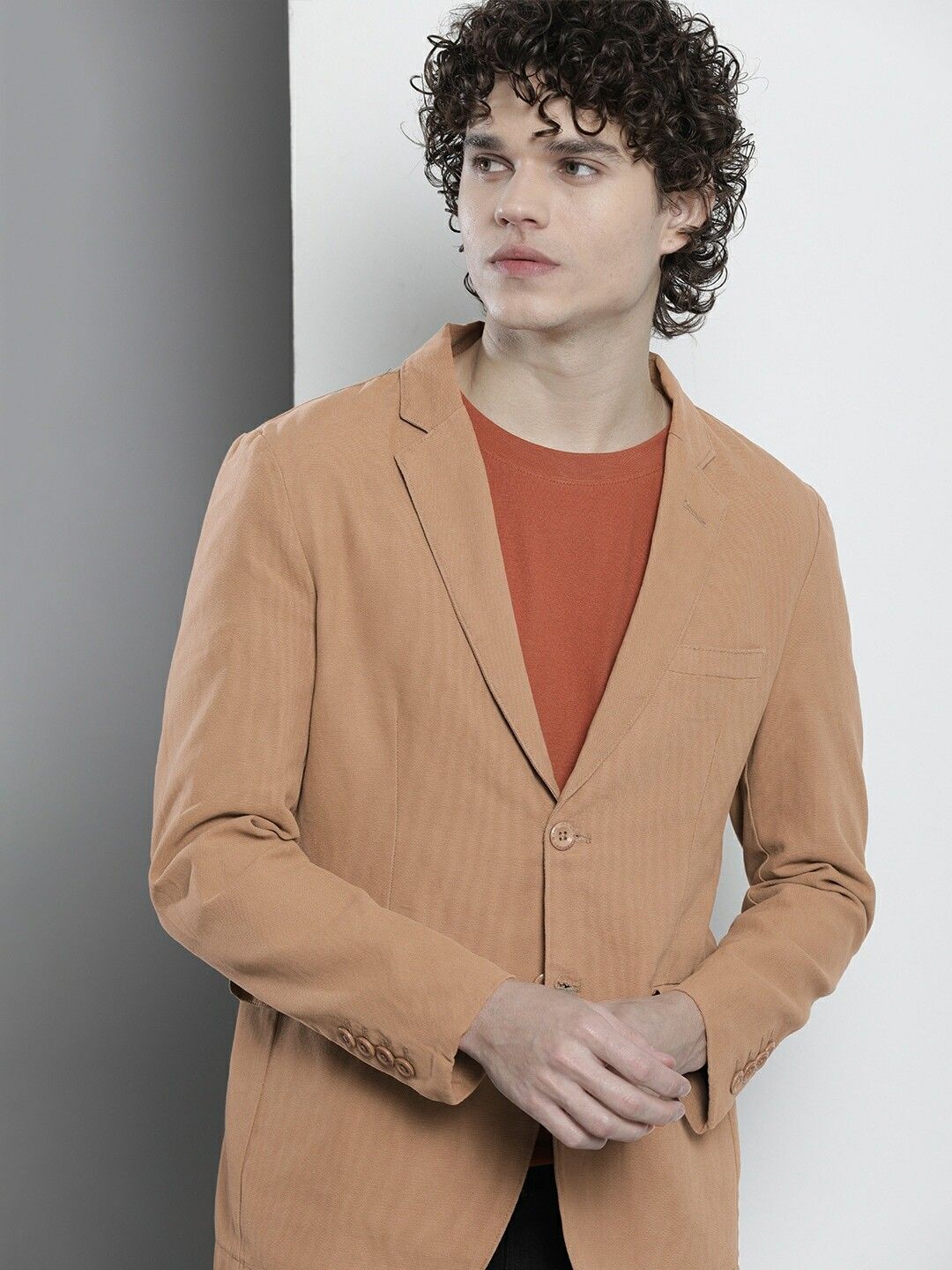 the indian garage co. Men Solid Single Breasted Casual Blazer-picture-23
