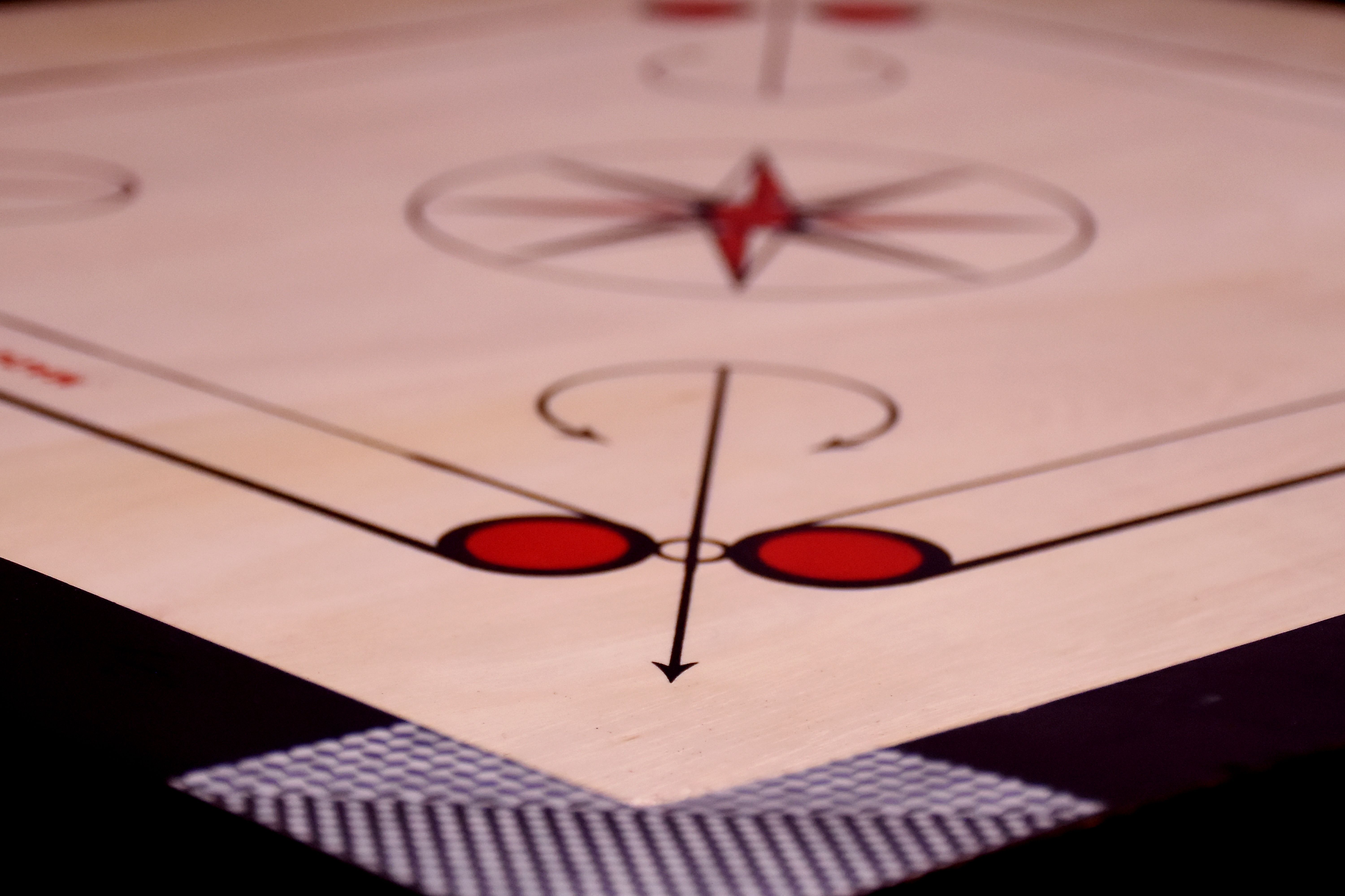 Carrom Board 32inch Coins, Striker, Powder E Large size Premium wood Carrom 81.28 cm Carrom Board-image-3
