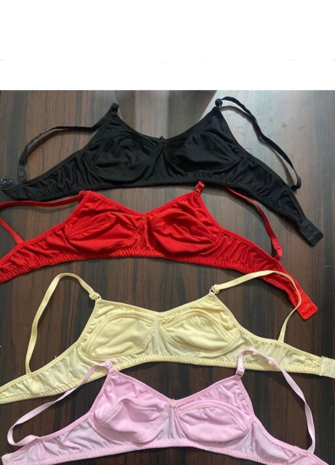 Pack of 4 Women T-Shirt Non Padded Bra