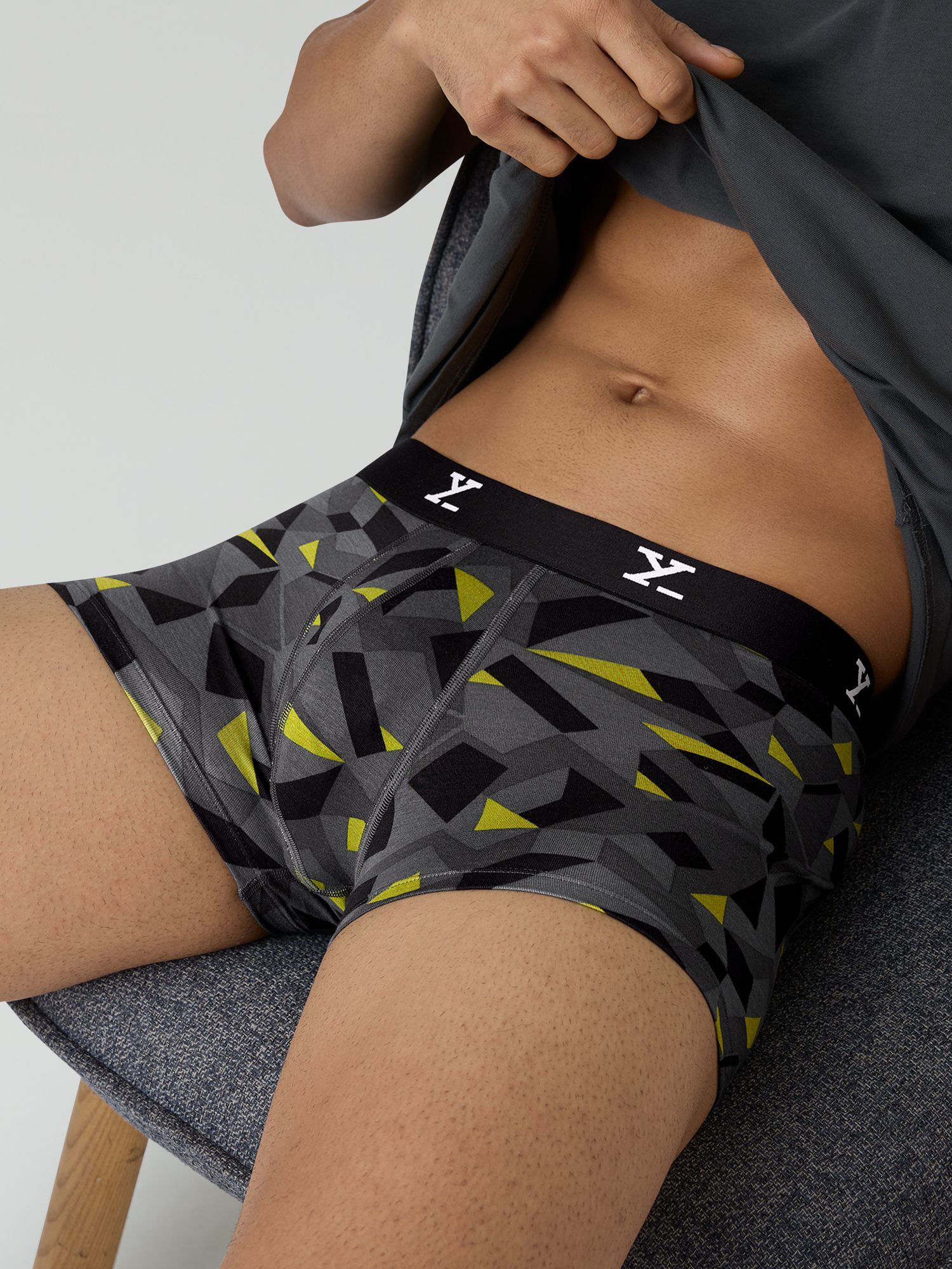 xyxx Pack of 1 Shuffle Underwear IntelliSoft Micro Modal Printed Men Trunk-picture-27