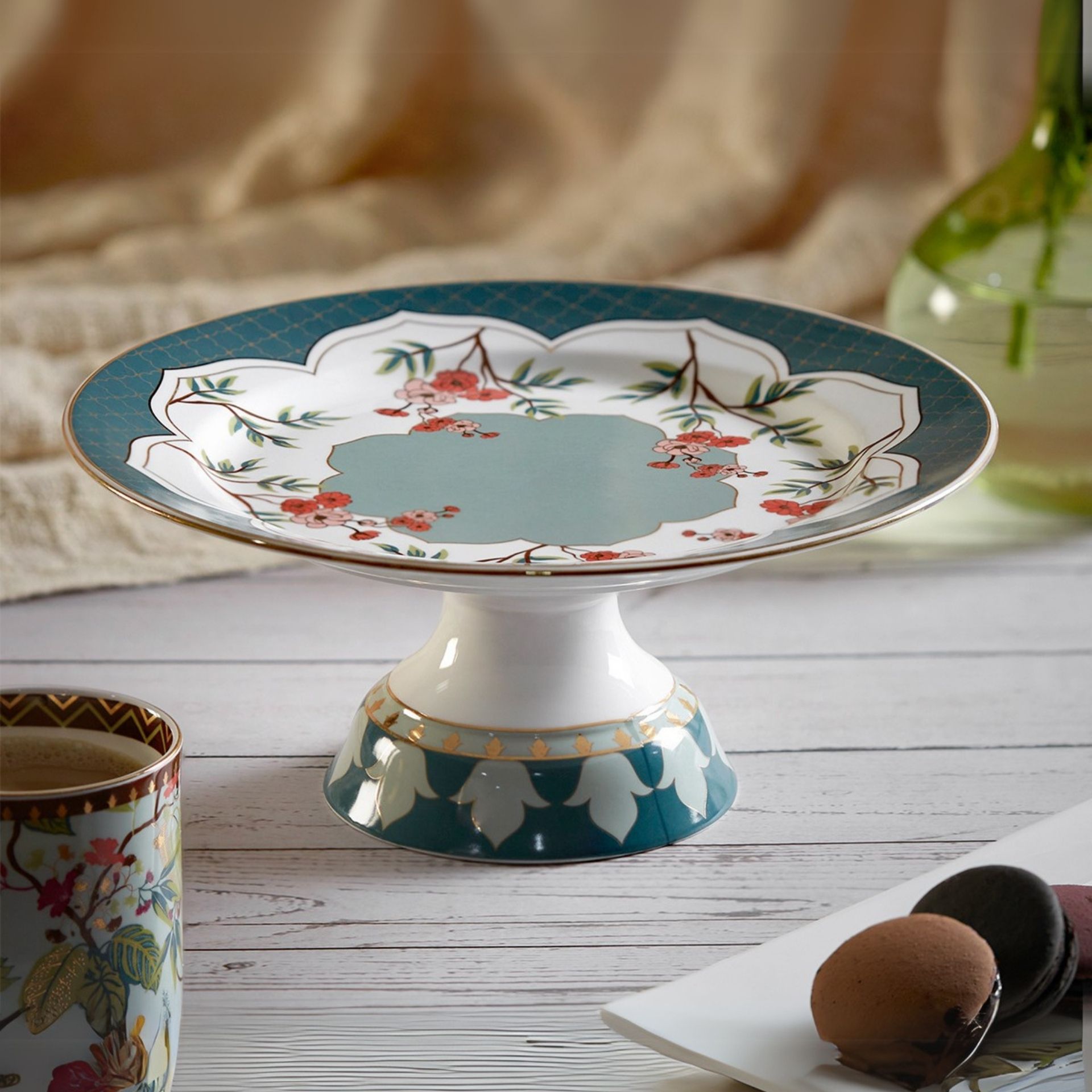 Classic Elegance Cake Stand Ceramic Cake Server-image-12