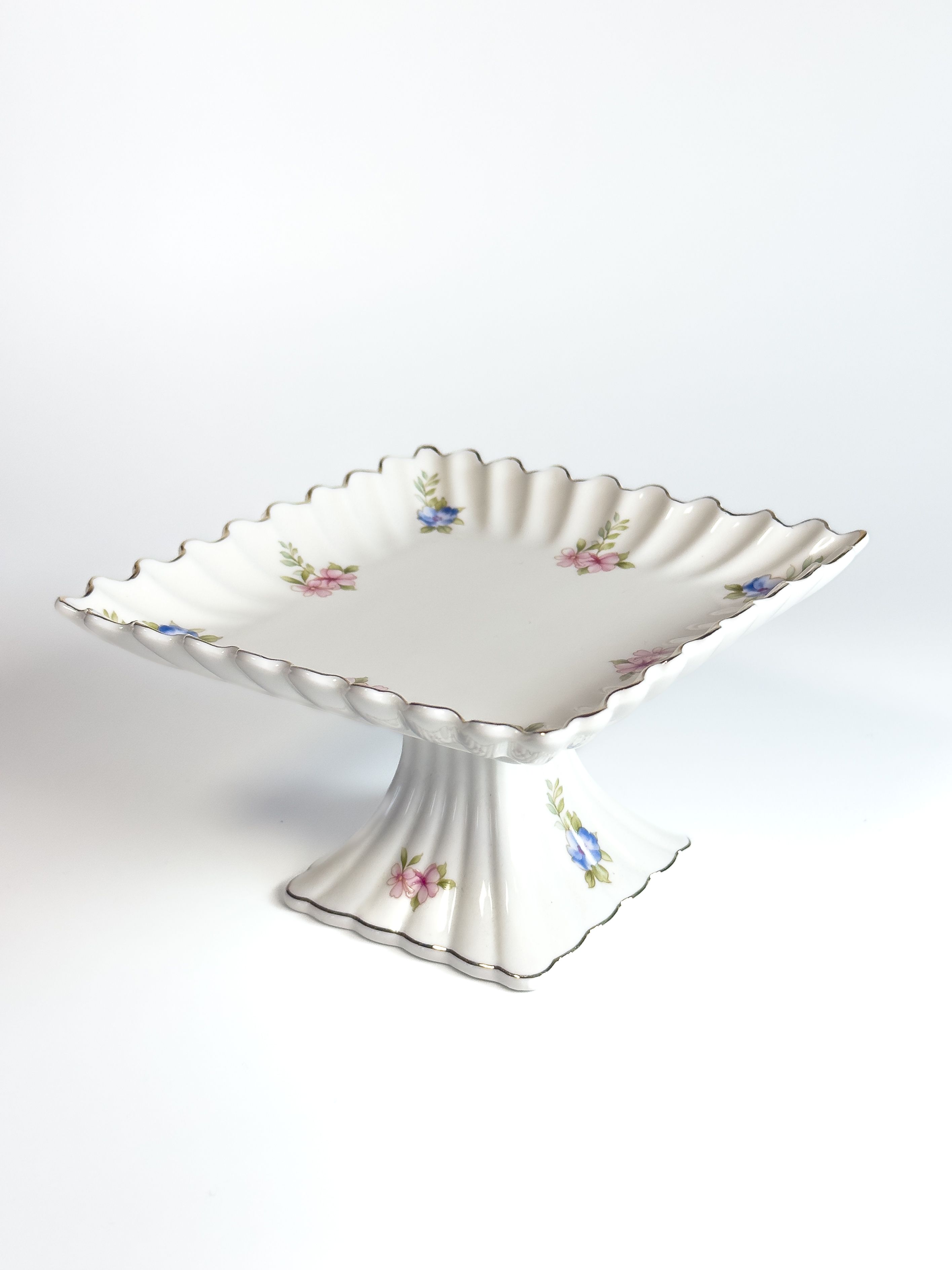 Vintage Floral Ceramic Cake Stand, Premium Porcelain Dessert Ceramic Cake Server-image-15