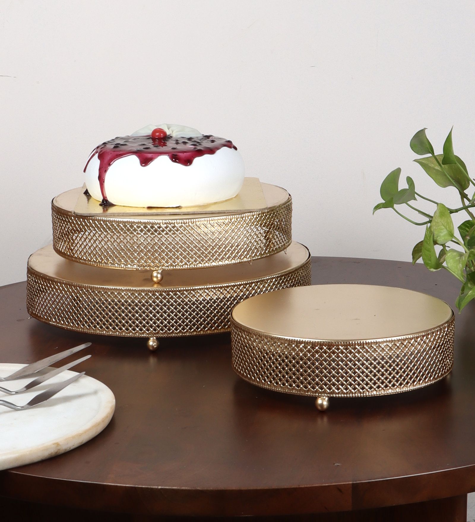 amaya decors Round Etching Line Buffet Riser Set of 3 Iron Cake Server-picture-29