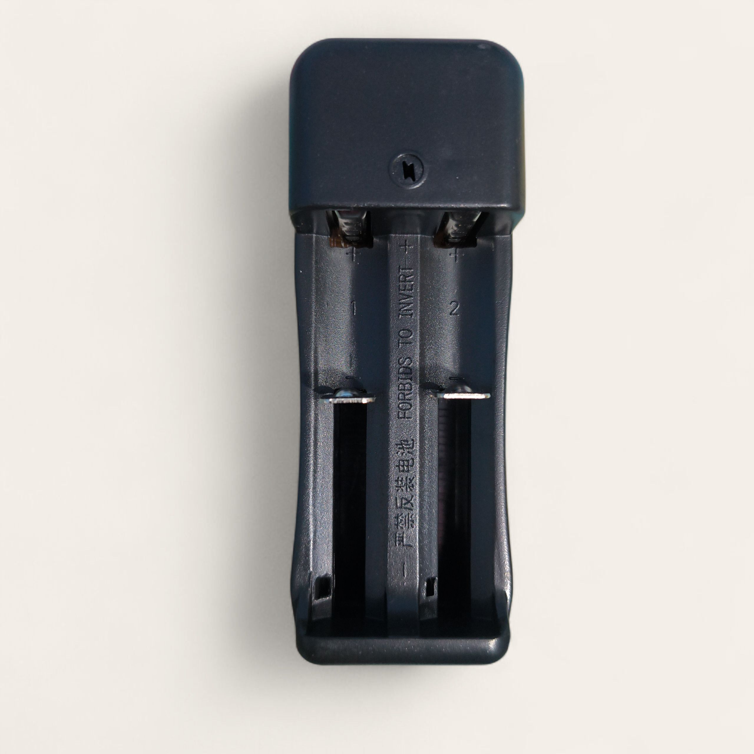 METAPOD Li-ion Battery Universal Dual Slot 3.7V Battery Charger Camera Battery Charger