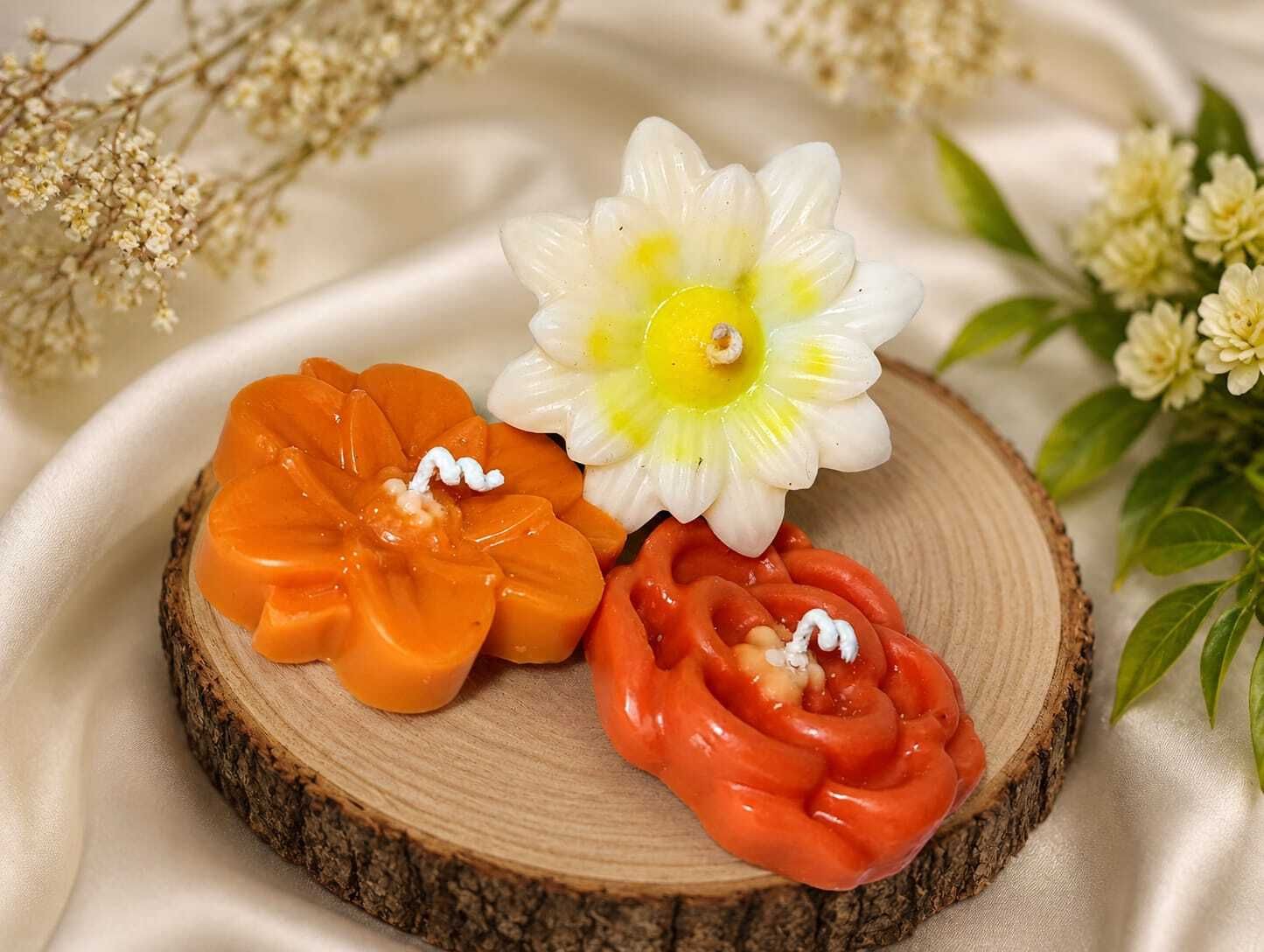 Premium Flower Decorative Floating Candle Set of 3 | Diwali, Home Décor & Gift Candle-image-35
