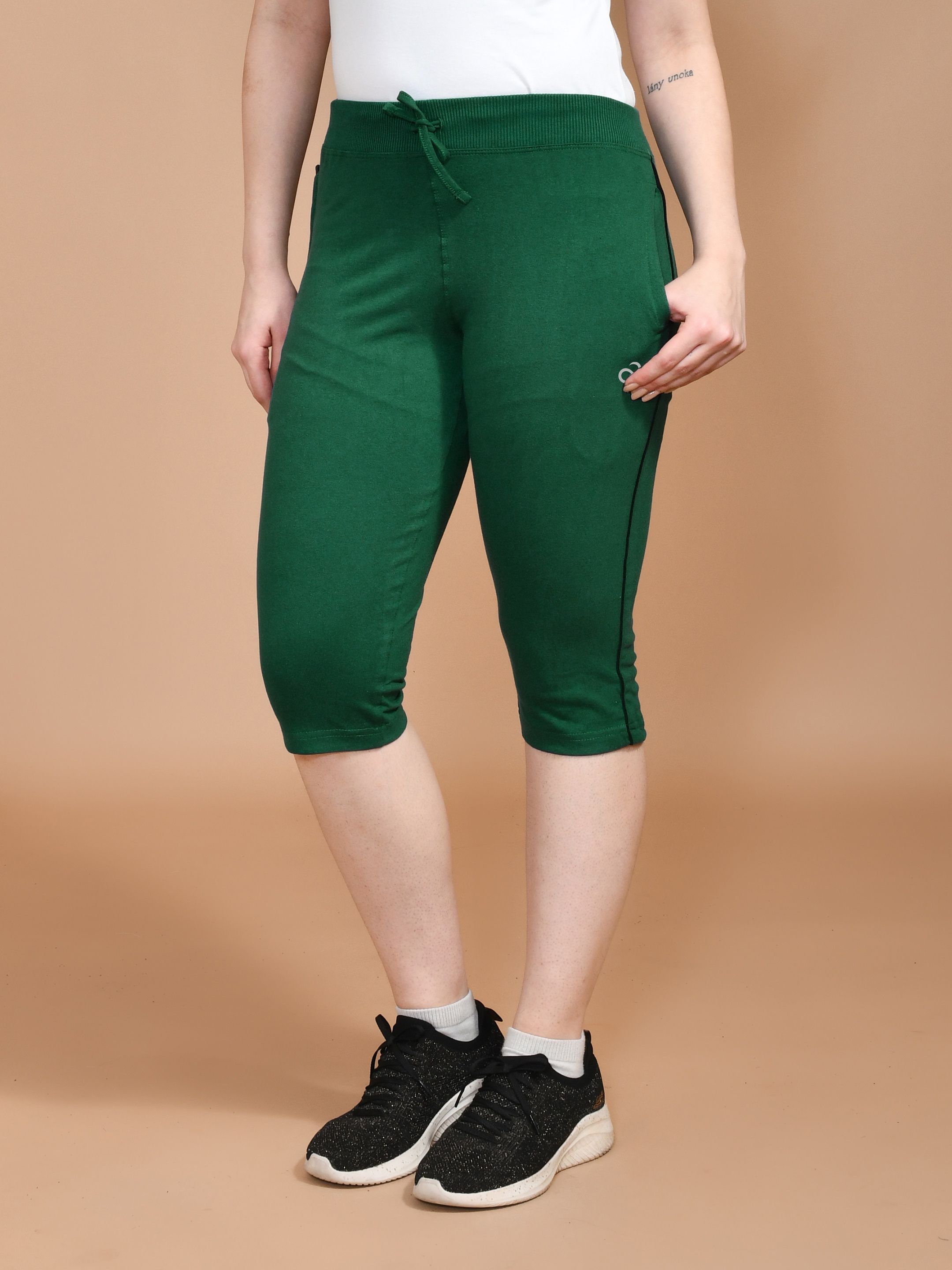 skyknit Women Green Capri-picture-16