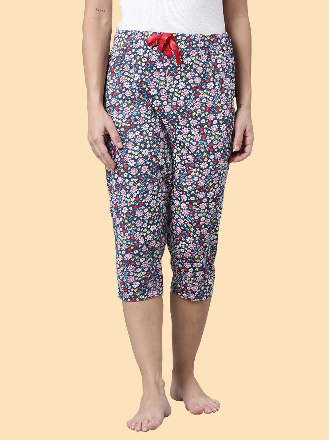 kryptic cotton relaxed fit lounge capri with side pocket Women White Capri-picture-14