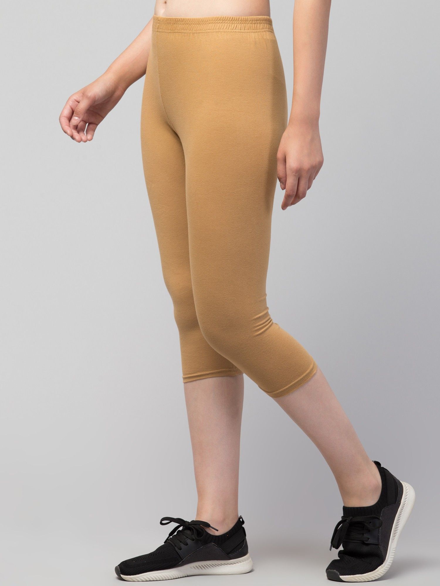klowtcotrend Women Beige Capri-picture-20