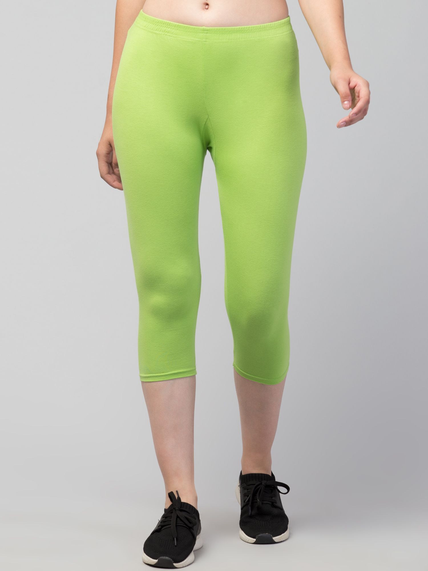 Women Green Capri-image-0