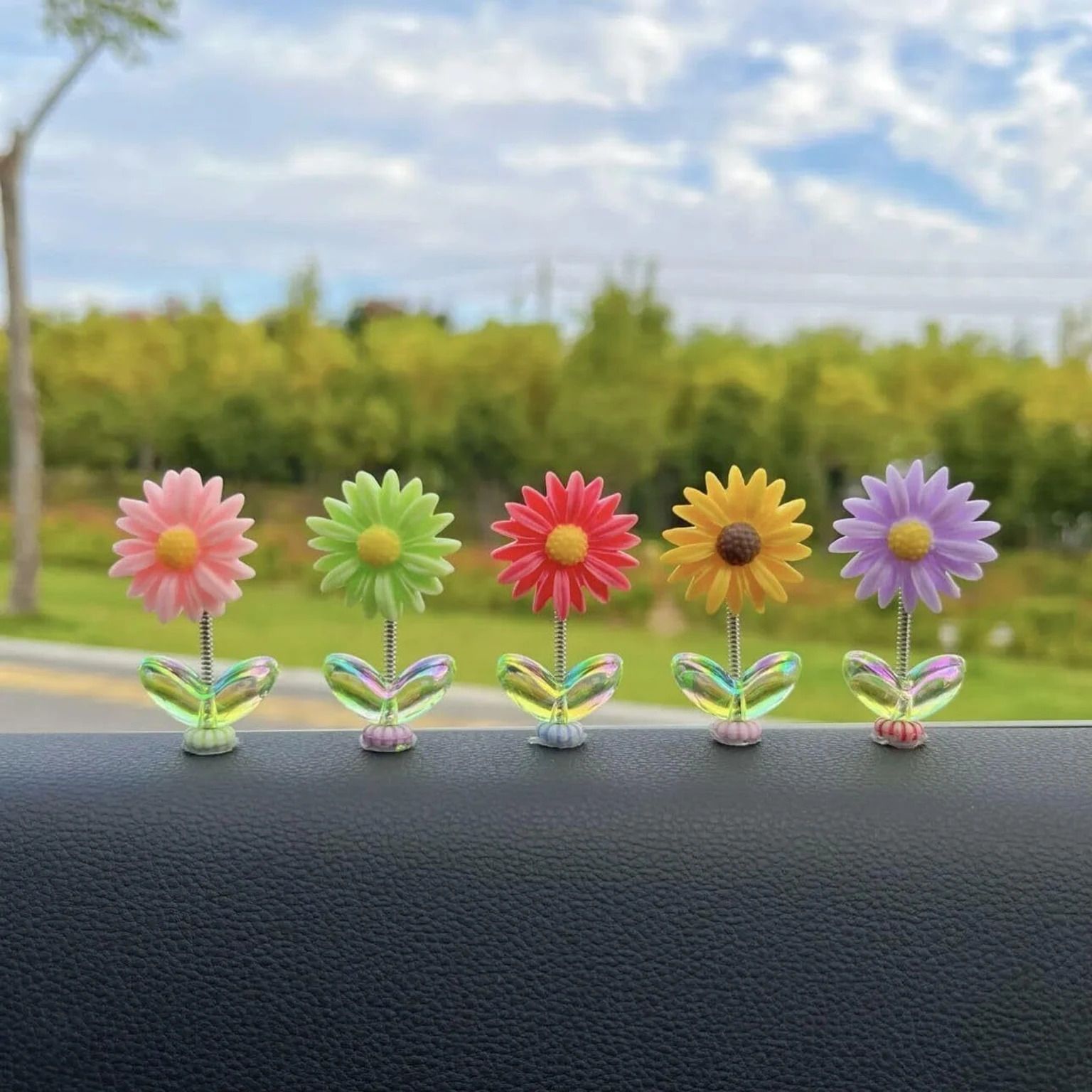 top mostt Cute Shaking Flower Car Dashboard Ornaments (5-Pack) Aesthetic Spring Flower Car Accessories for Dashboard Car Dashboard Cover-picture-12