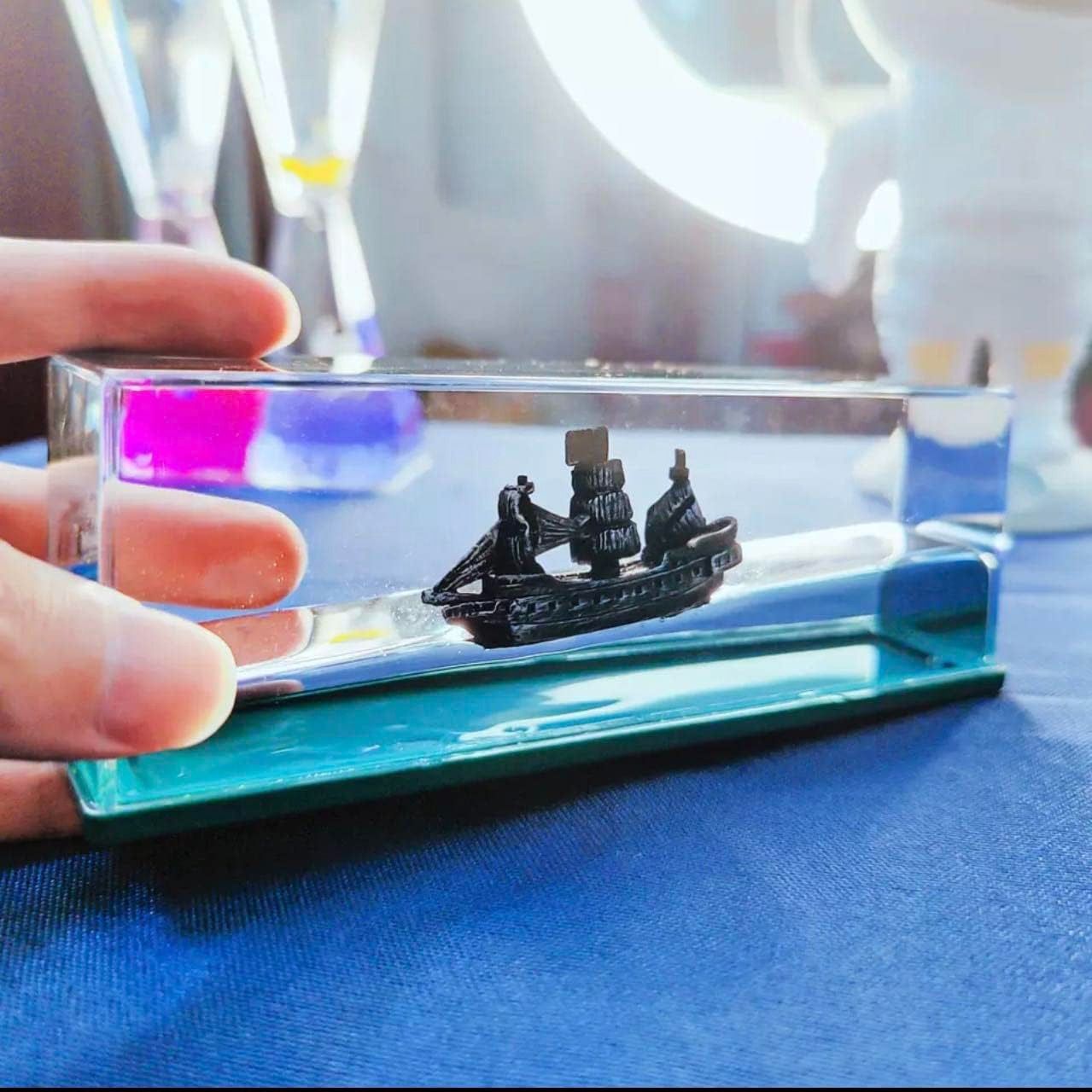 Ghost Ship Black Pearl Ship in A Bottle Fluid Liquid Carabiner-image-28