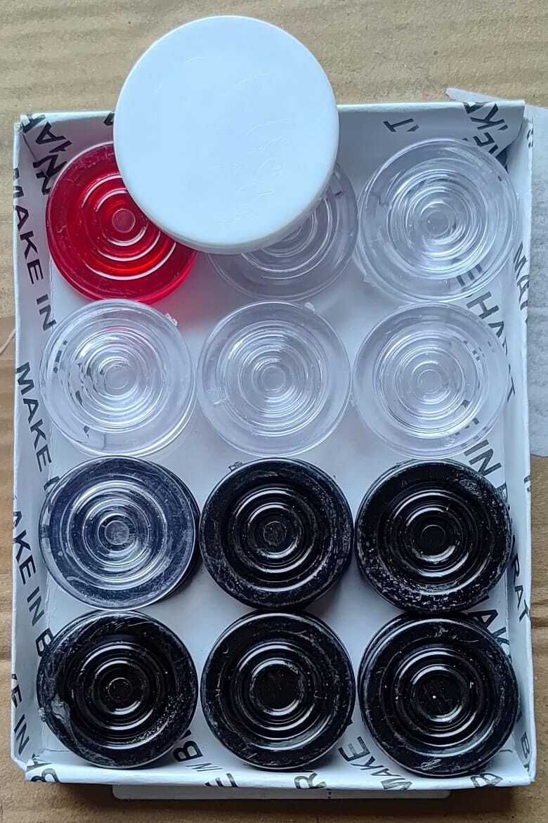 shaad top TRANSPARANT CARROM COINS PREMIUM QUALITY 25 PCS Carrom Pawns-picture-21