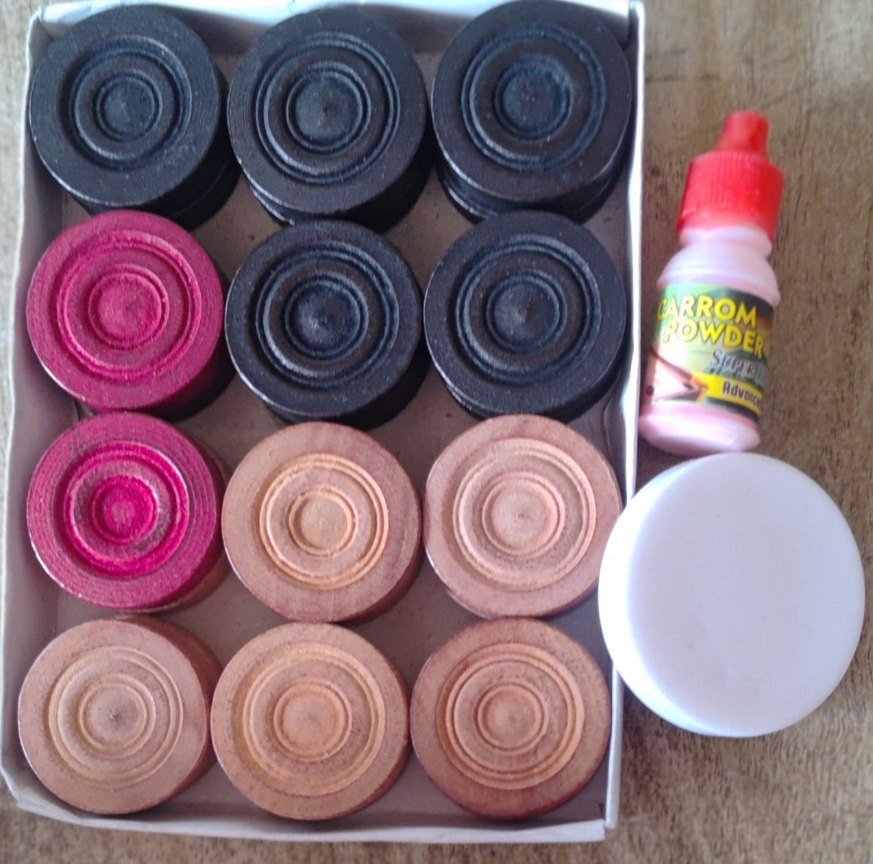 Carrom Pawns / Coins Set (Black, White & Red Queen) – Smooth Finish, Carrom Pawns-image-3