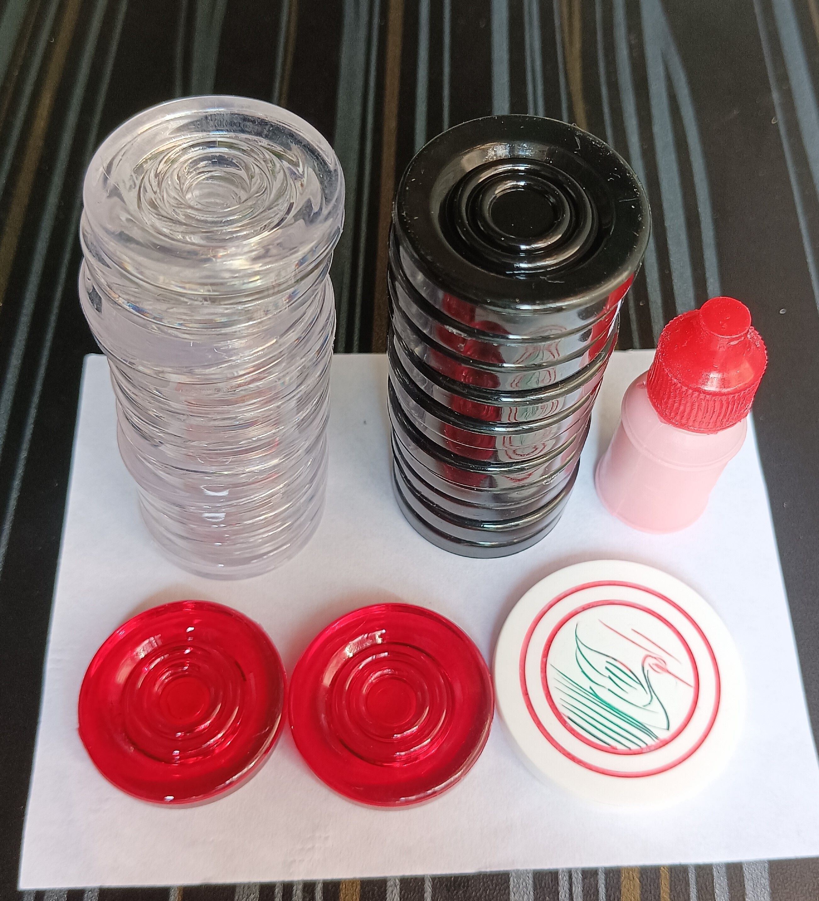 Crystal carrom coins set with striker and powder Carrom Pawns Carrom Pawns