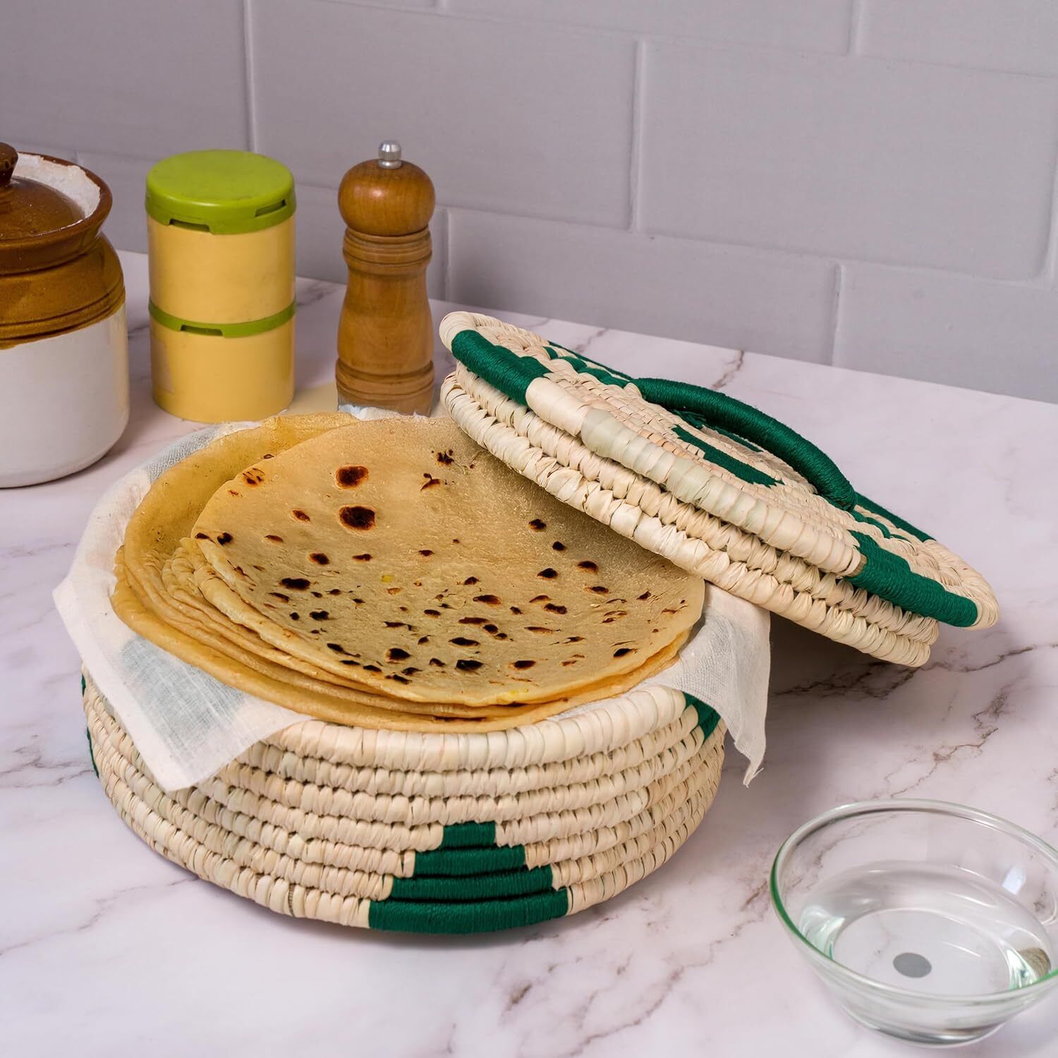Handmade Sabai Grass Roti Box with Lid Chapati Basket Green Triangle 23*23*8 cm Serve Casserole-image-29