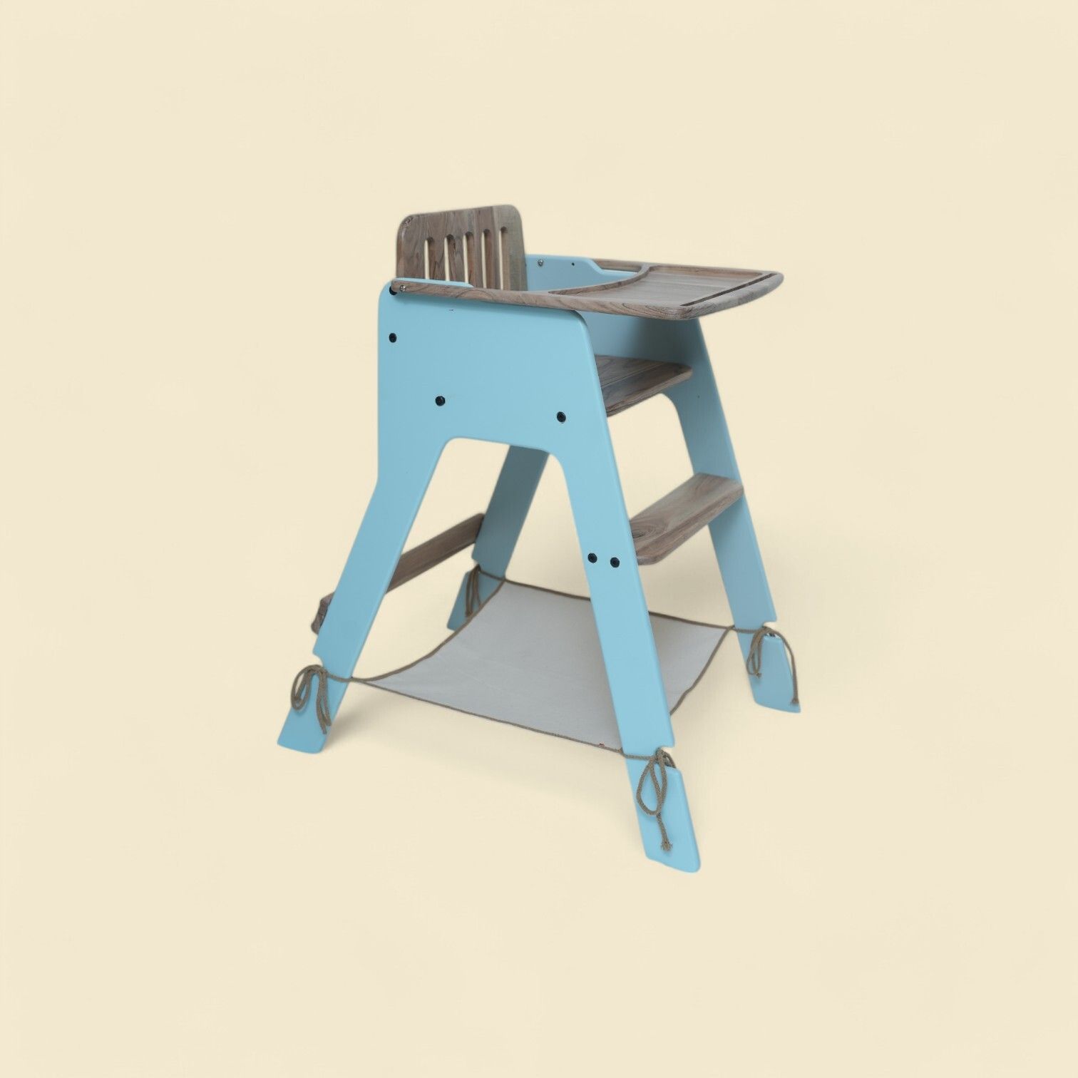 Sable High Chair-image-25