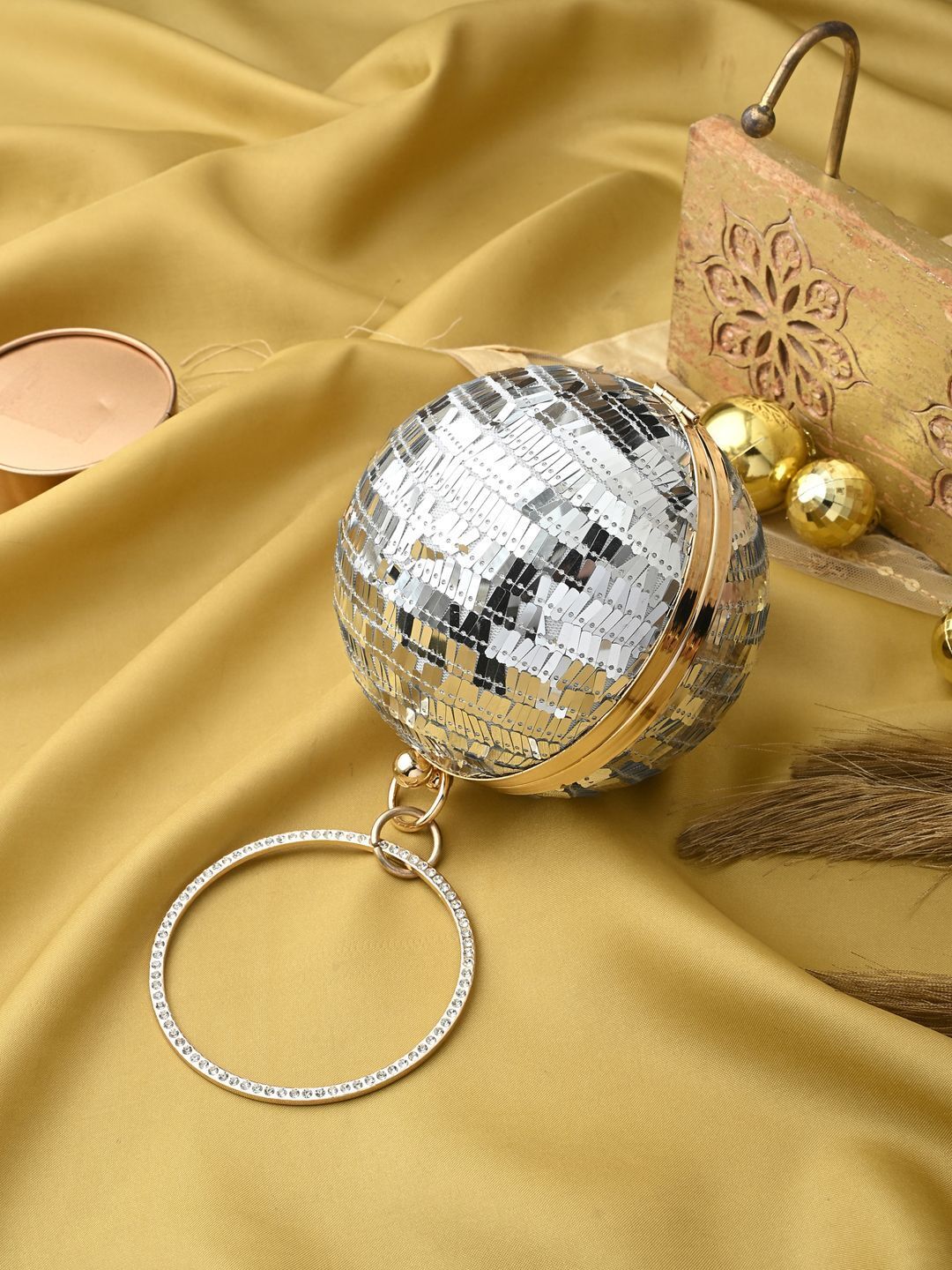 tooba handicraft Party Silver Clutch-picture-47