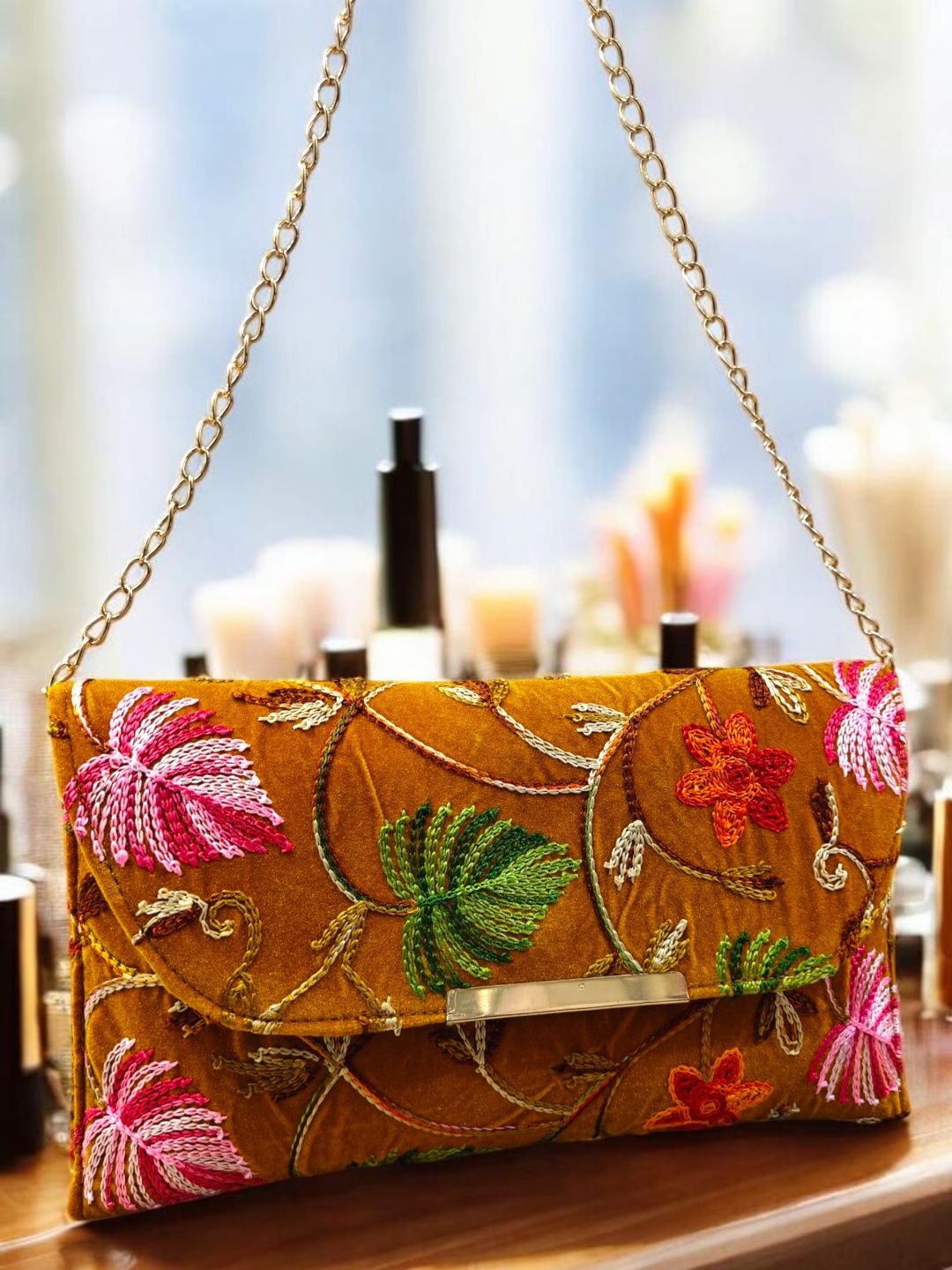 harboi Party Yellow Clutch-picture-10