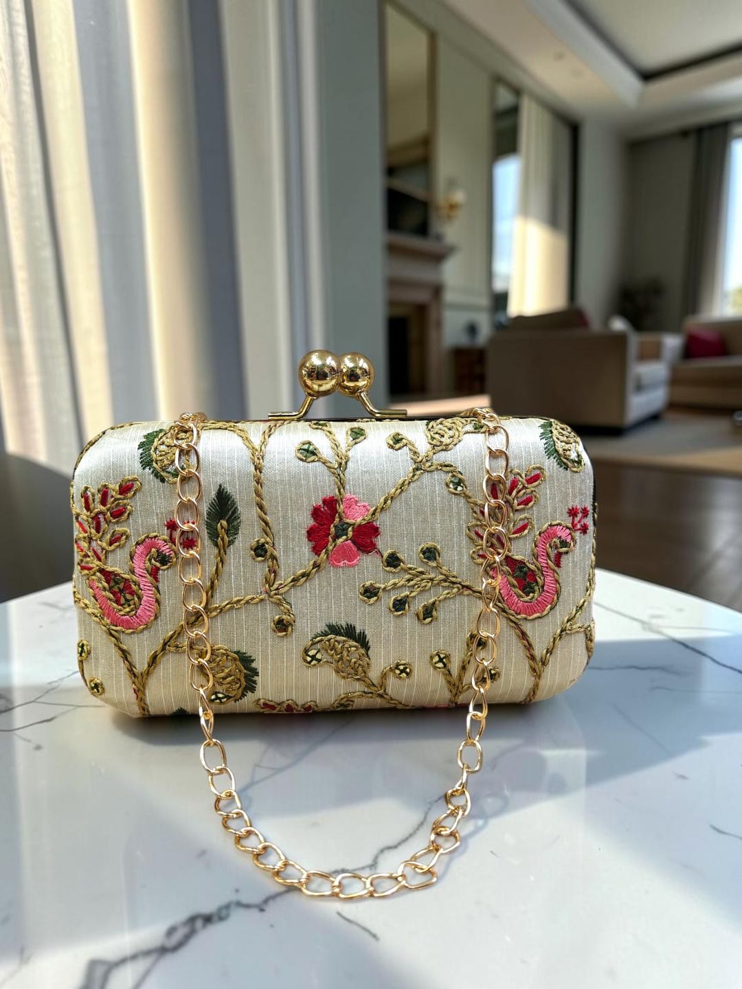 harboi Party Pink Clutch-picture-12