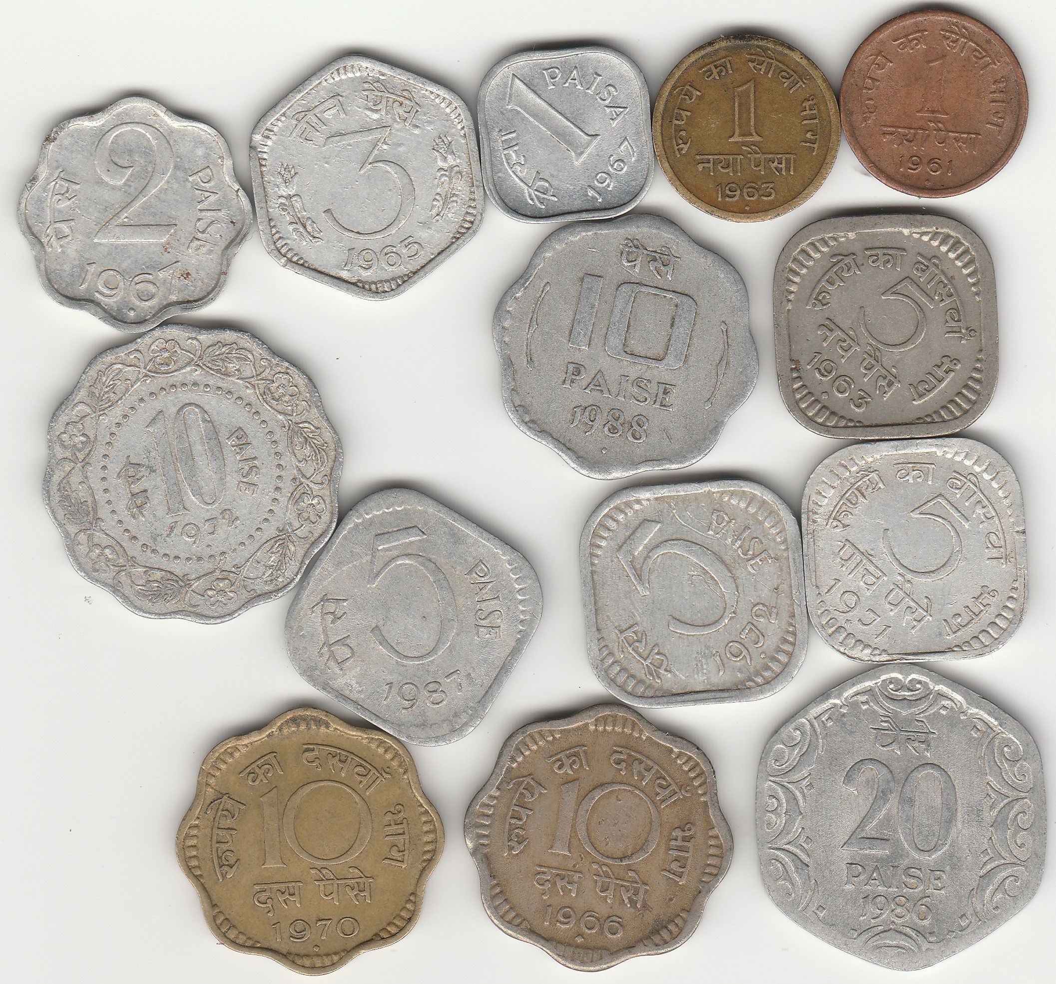 14 Different Demonetized Indian paisa Modern Coin Collection