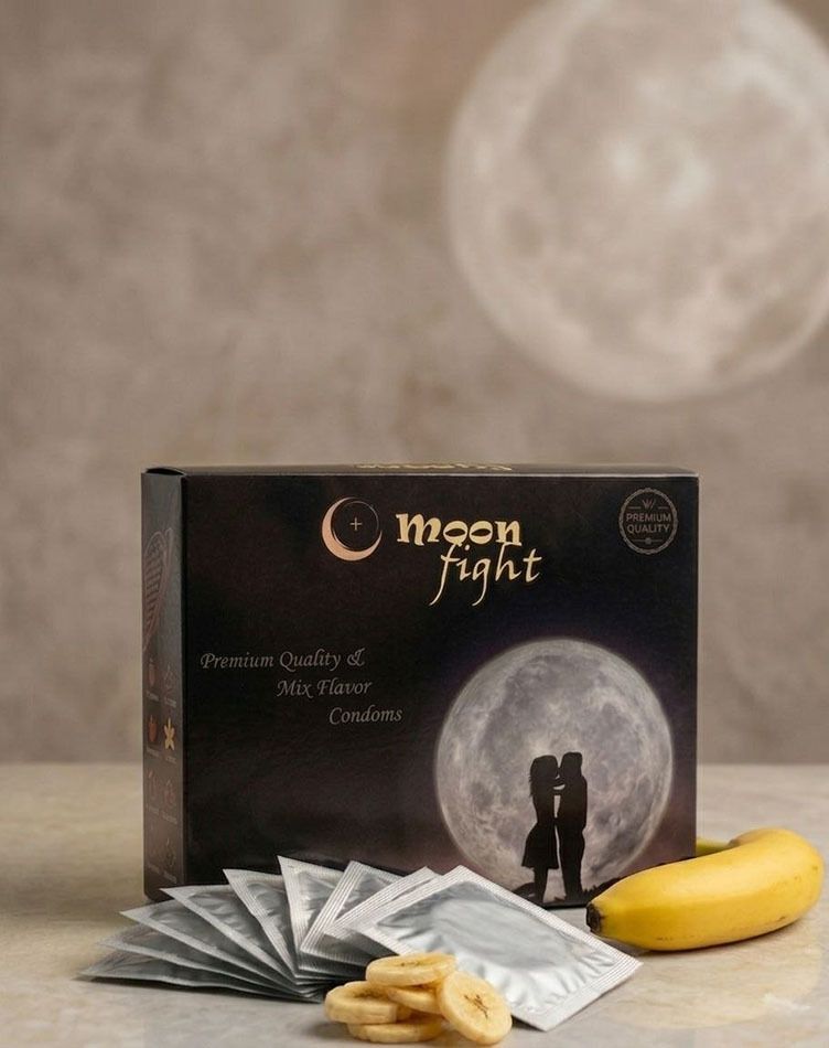 moon fight BANANA-Flavoured Lubricant Condoms,Extra Smooth and thin Condoms Pack Of 1 Condom-picture-12