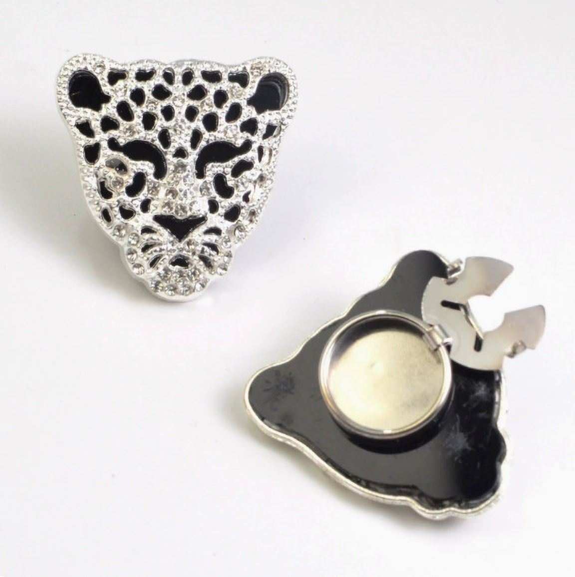 Alankrit.Paris Brass Cufflink & Tie Pin Set-image-26