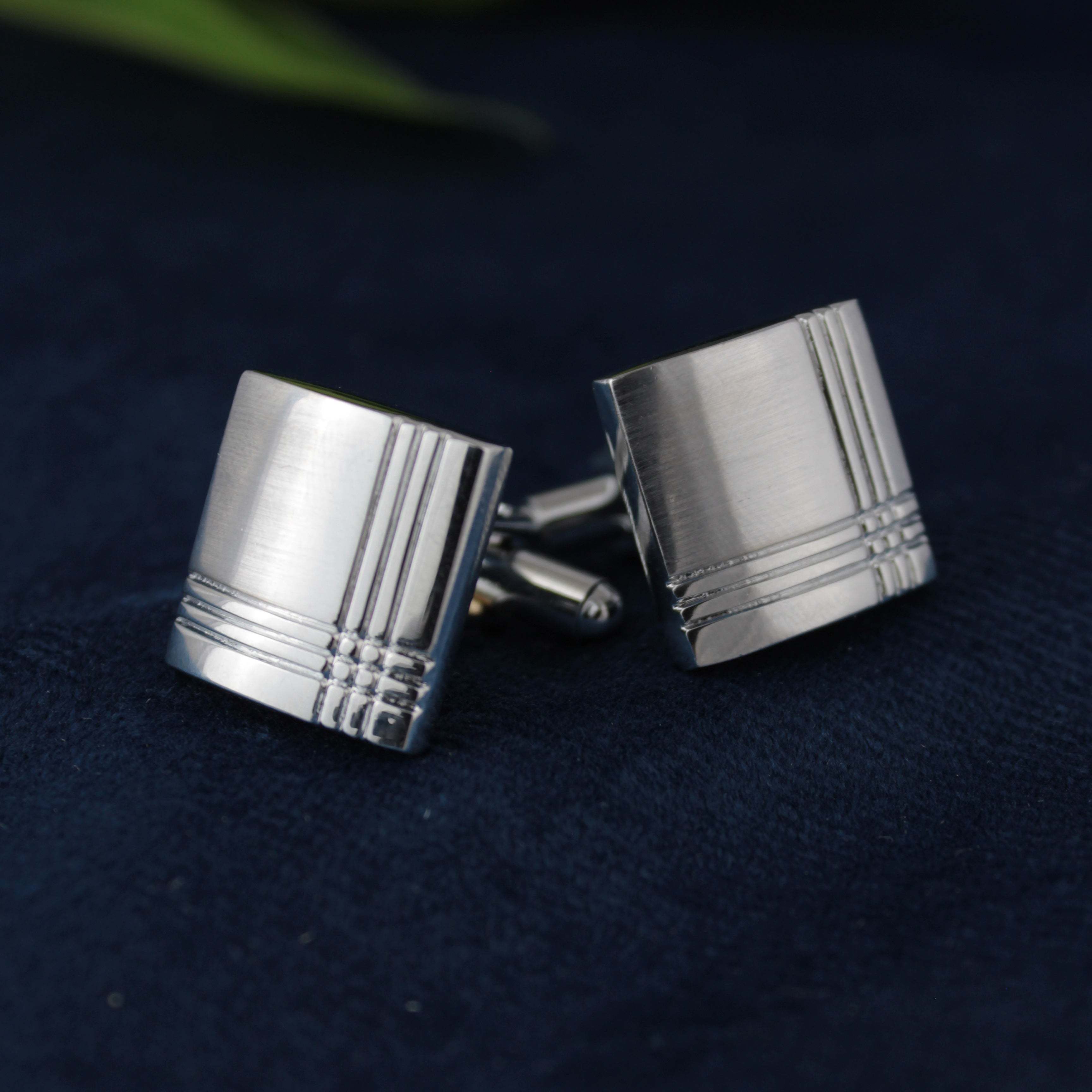 Kavove Metal Cufflink-image-20