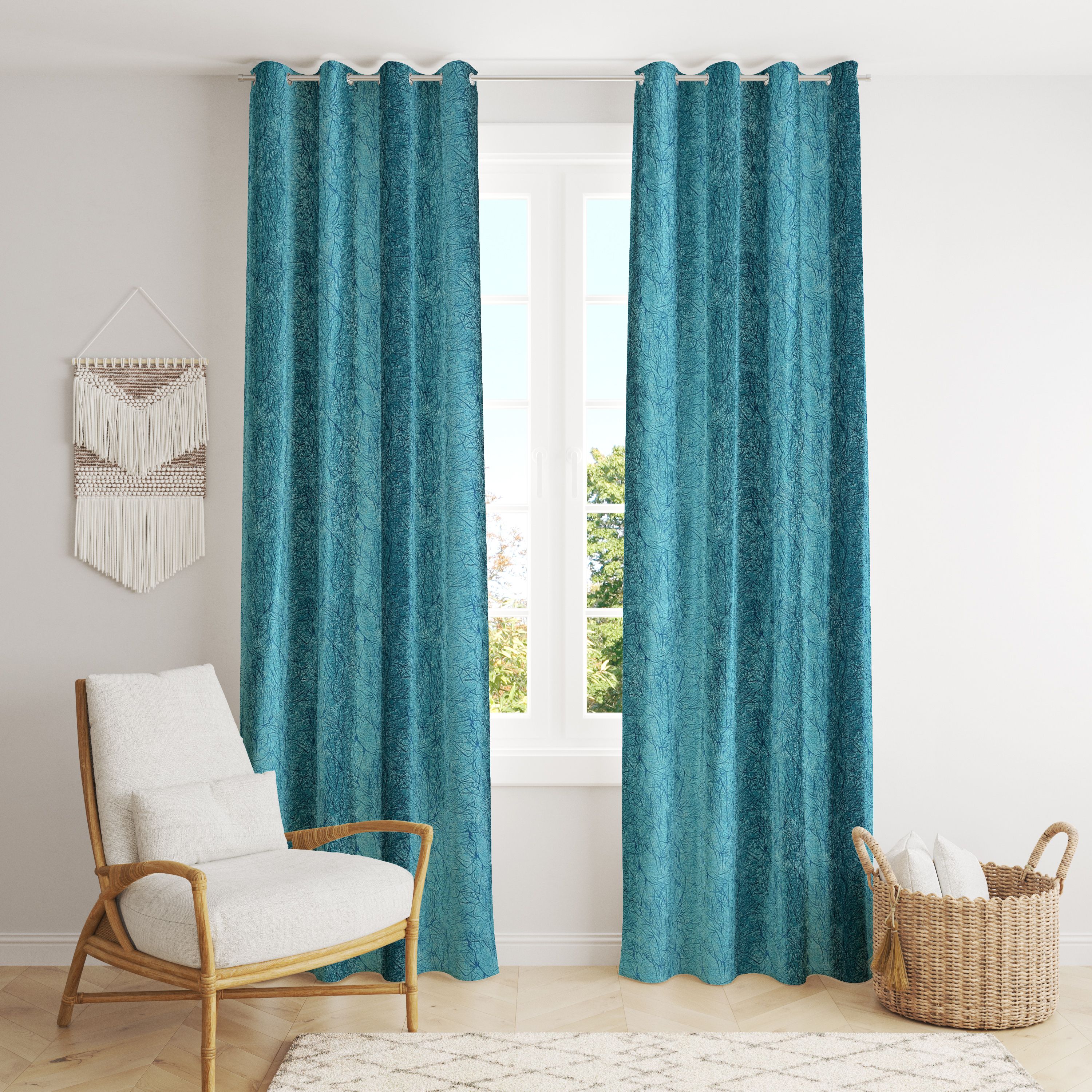 213.36 cm (7 ft) door polyester blackout curtain single curtain