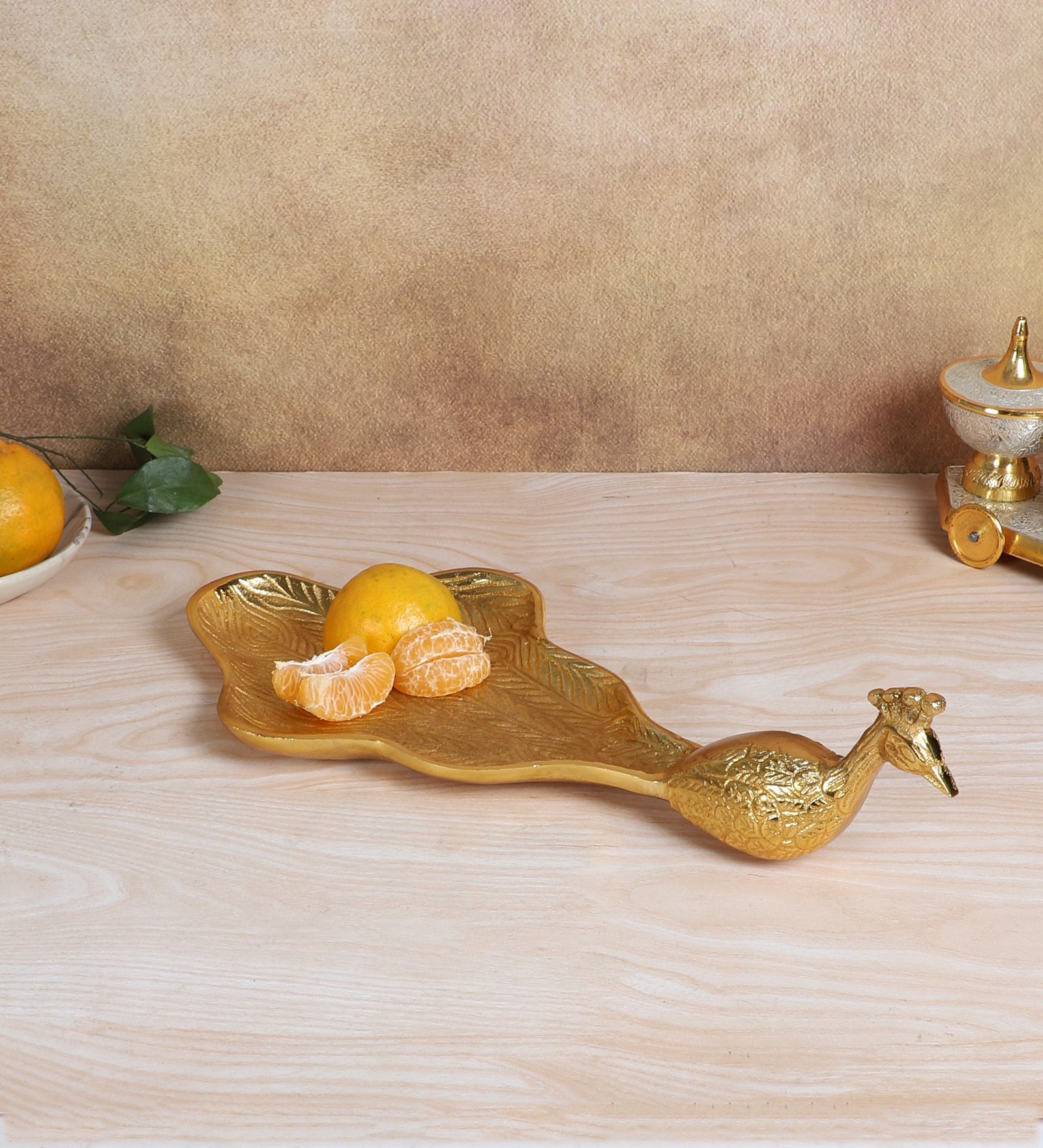 Peacock Aluminium Gold Big Gifting Platter Aluminium Decorative Platter-image-45