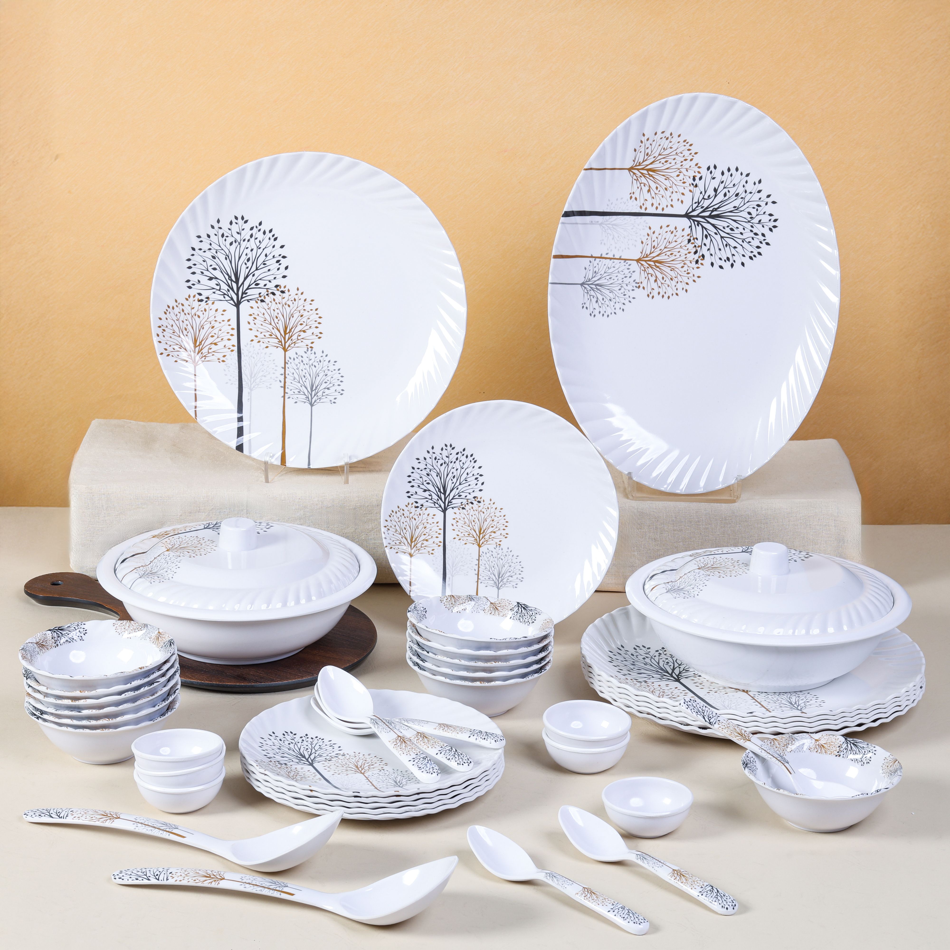 Pack of 43 Melamin City Gold Dinner Set, Elegant, Break & Stain Resistant, Fluted round shape Dinner Set-image-40