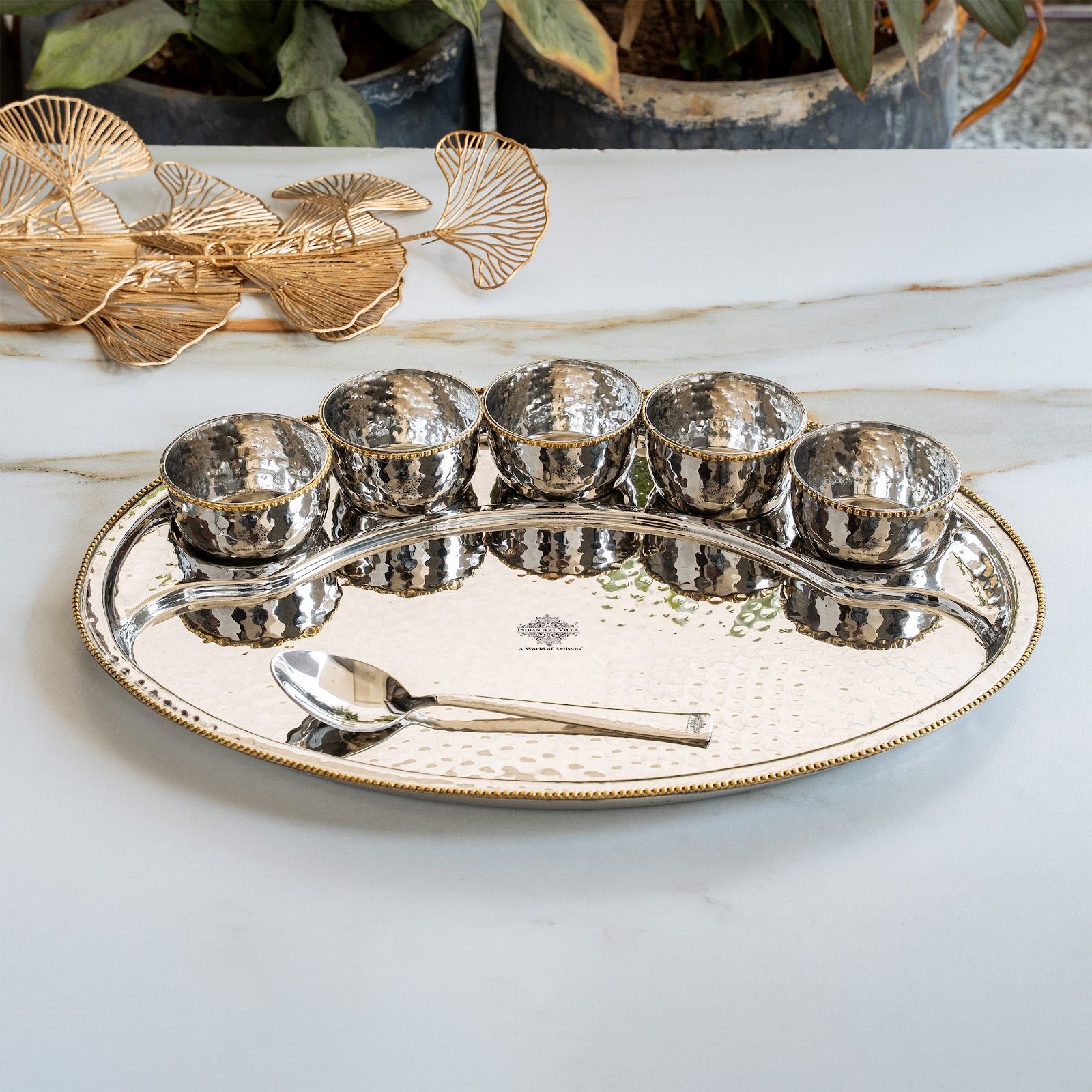 indianartvilla Pack of 7 Stainless Steel Stainless Steel Oval Shape Dinner Set with 5Bowl With Brass Beading Finish Dinner Set-picture-0