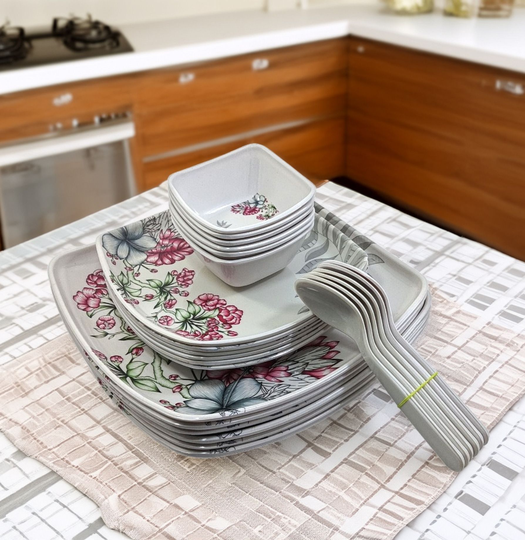 Pack of 24 Melamin Dinner Set for Serving meals | 6 Full Plates, 6 Half Plates, 6 Bowls 6 Spoons Dinner Set-image-44