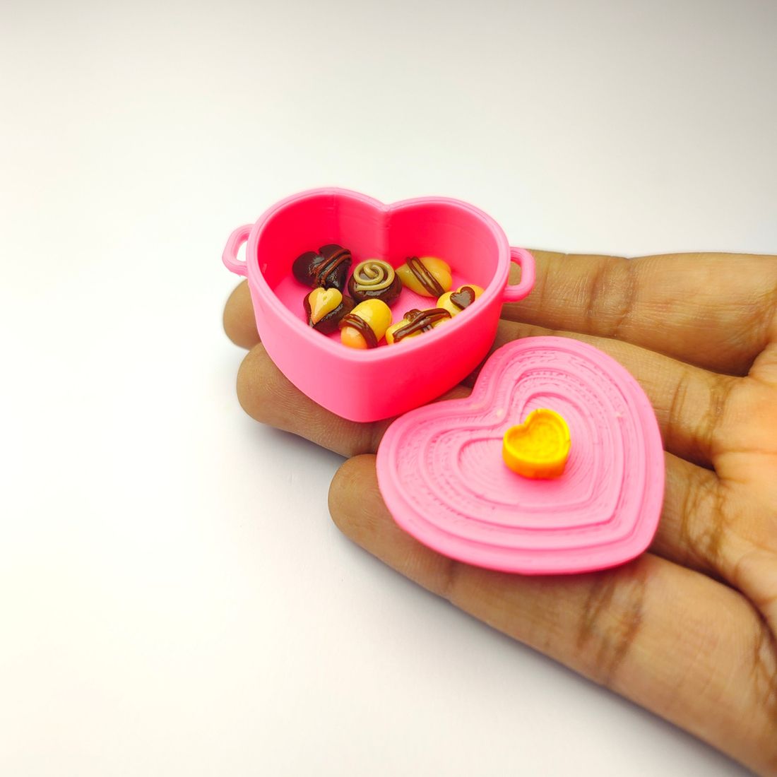 Miniature Heart Chocolate Box Dollhouse Food Accessory-image-48