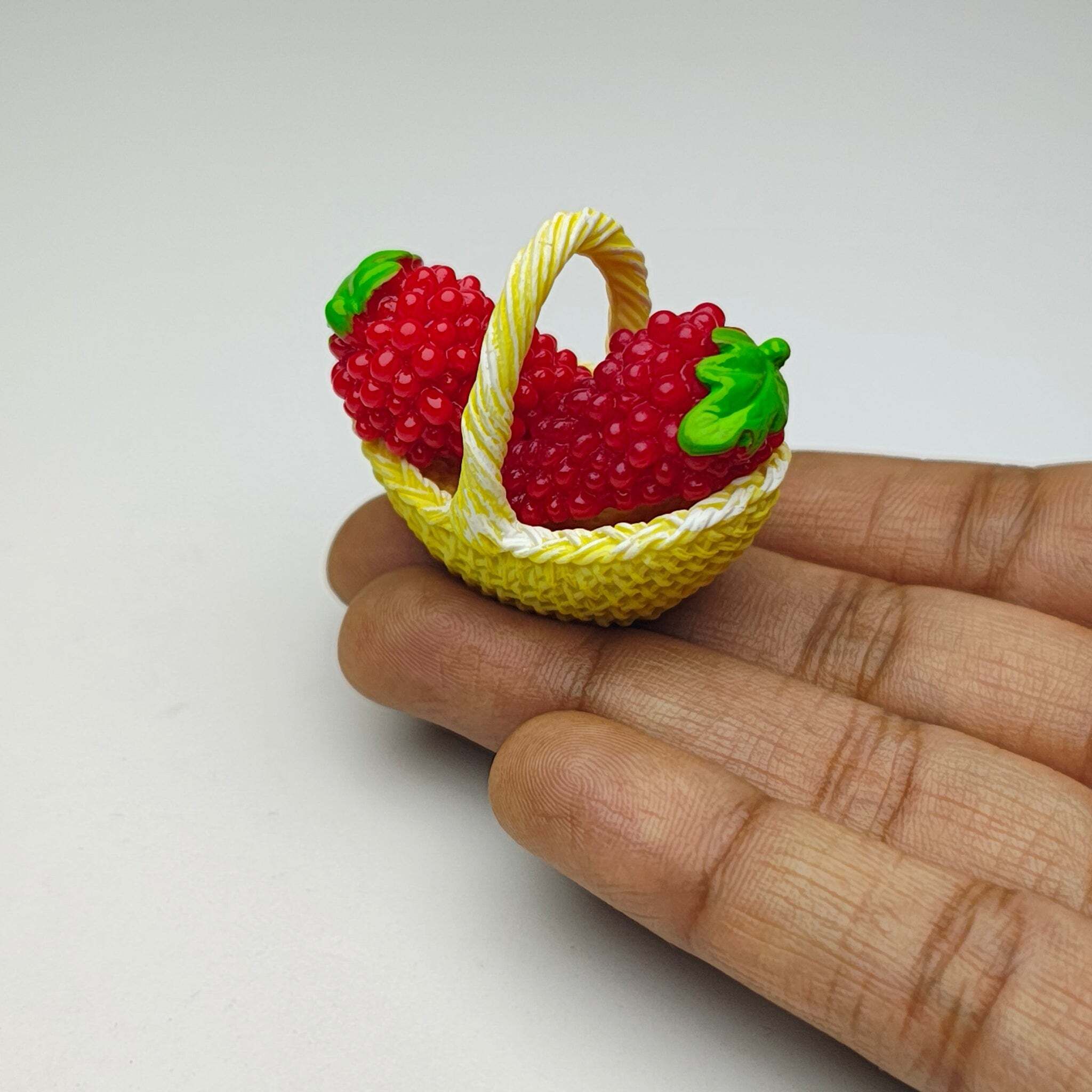 Miniature Red Grapes Basket Dollhouse Kitchen Decorative Accessories-image-43