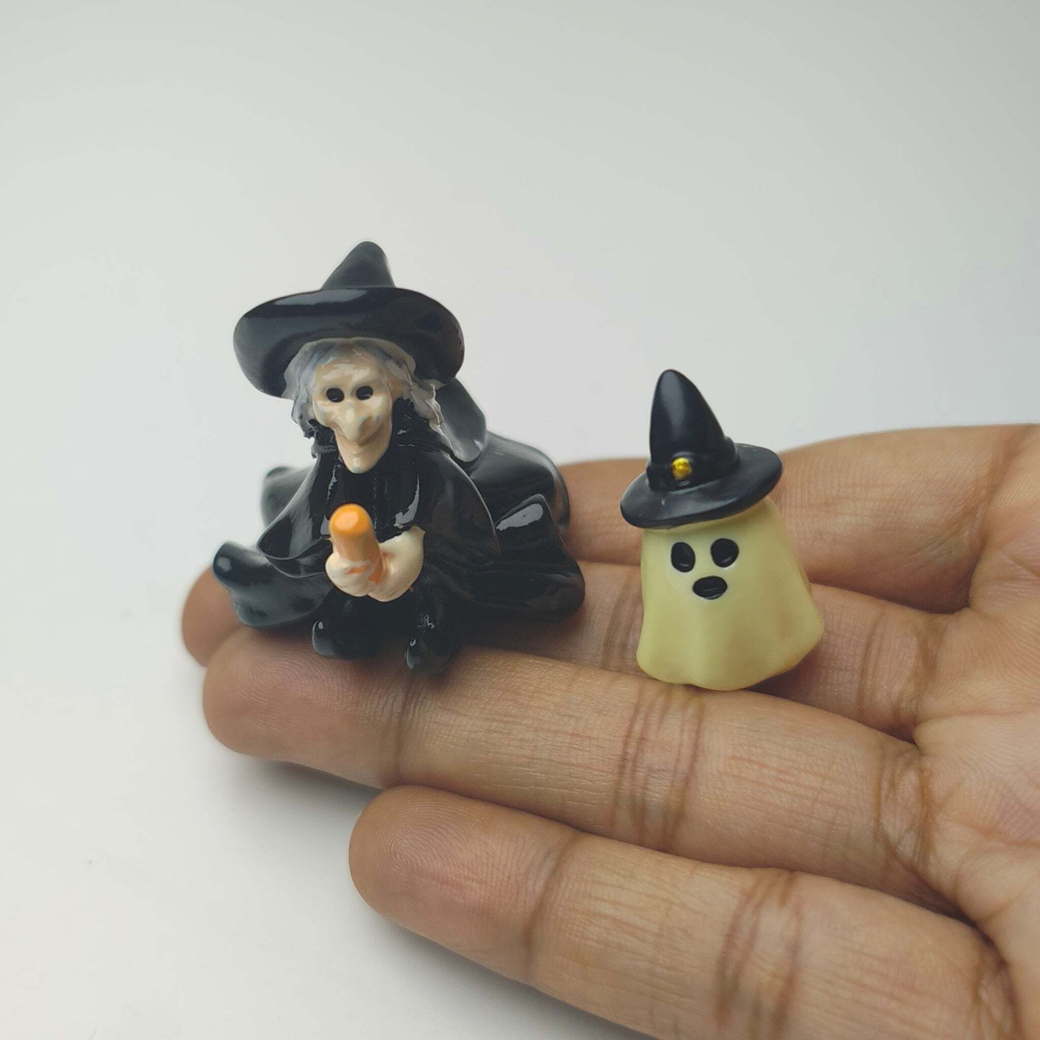 miniatures shop Miniature Witch and Wisp Dollhouse Halloween Decoration Accessories Playset-picture-21