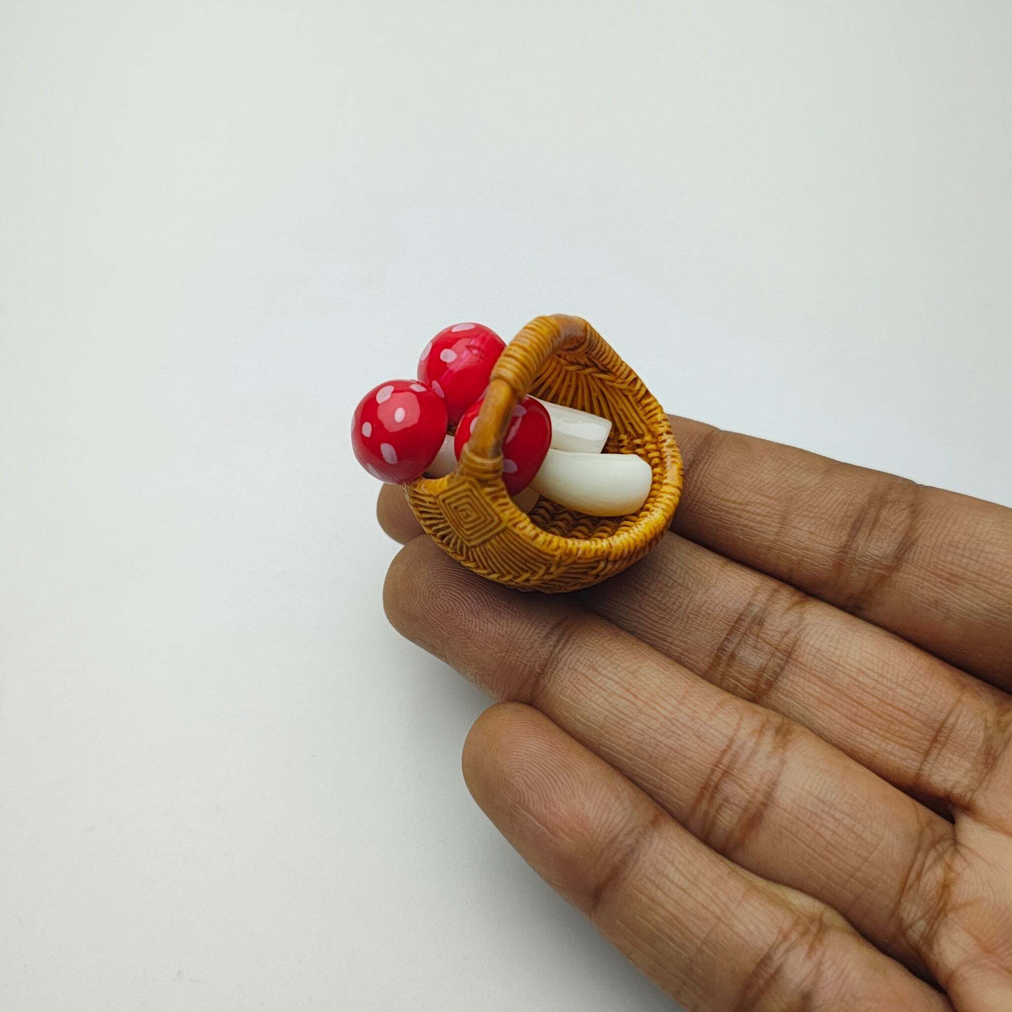 miniatures shop Miniature Red Mushroom Basket Dollhouse Garden Decorative Accessories-picture-48