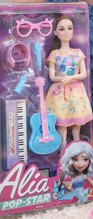 Alia Pop Star Fashion Doll with Musical Instruments