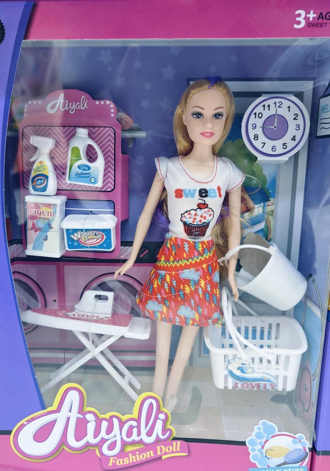 Fashion Doll: Stylish and Chic Playmate with Trendy Outfits and Accessories