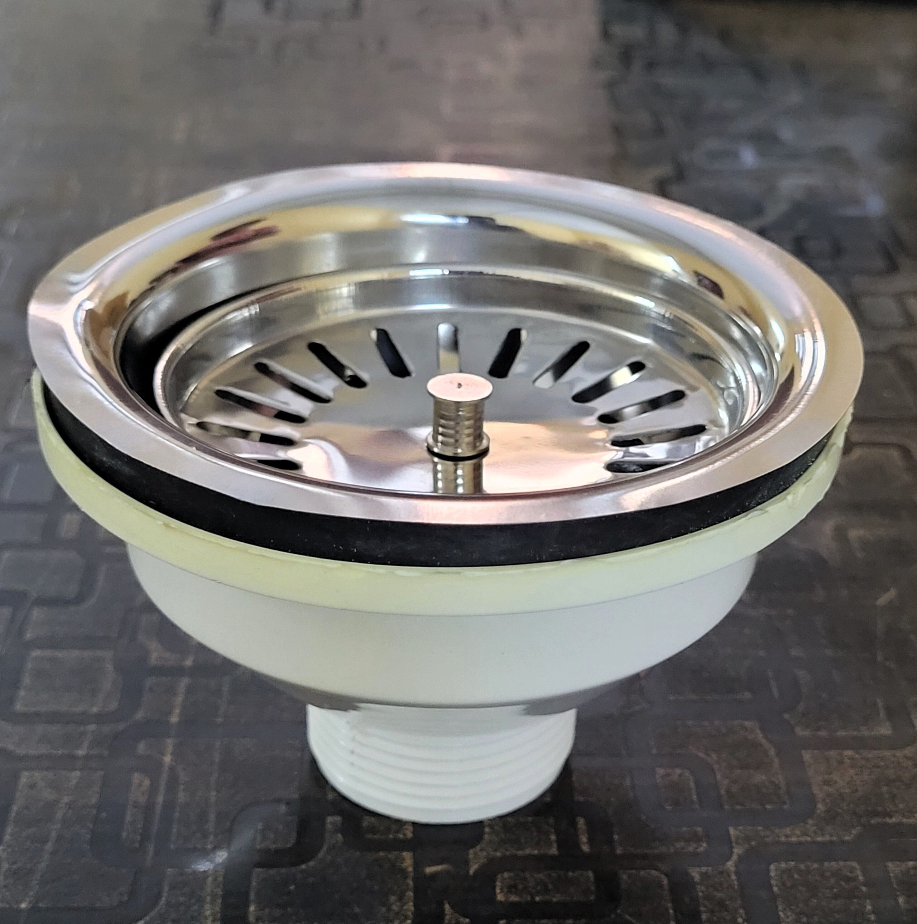 Kitchen Sink Plastic, Stainless Steel Push Down Strainer