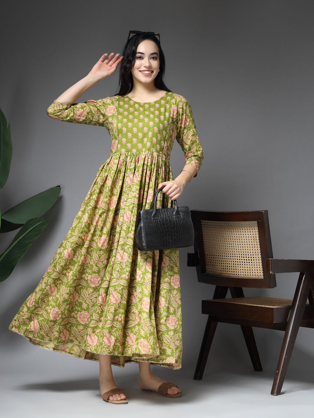 Women Gown Green Maxi/Full Length Dress