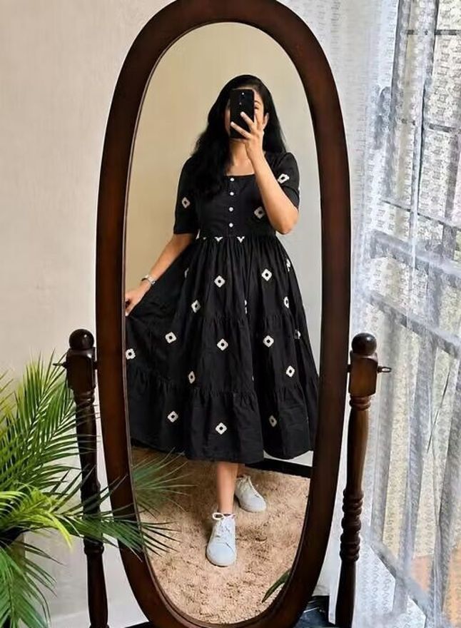 irvaah Geometric Print Rayon Blend Stitched Flared/A-line Gown-picture-11